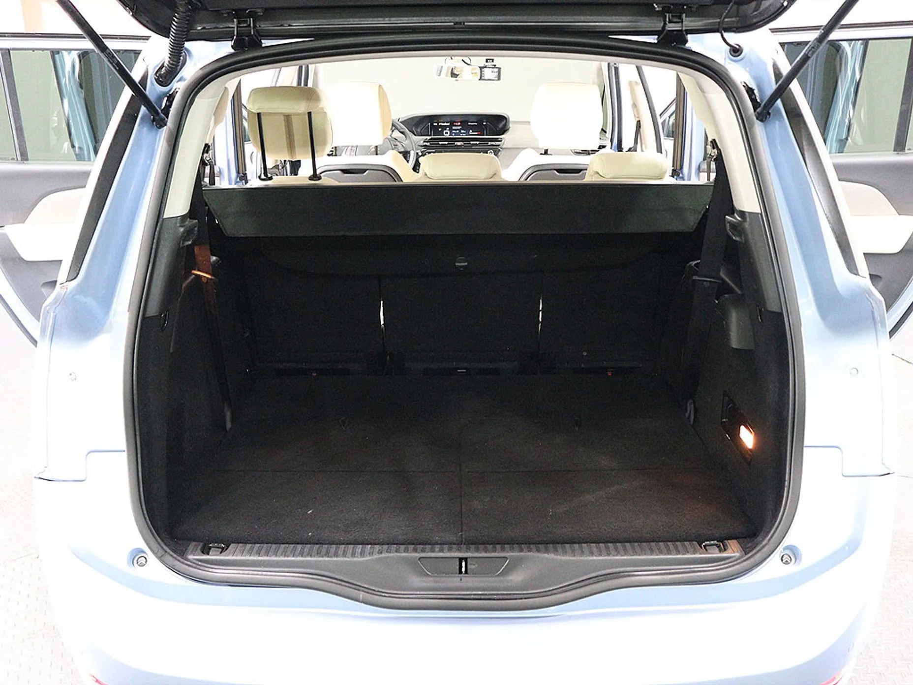 Citroën/DS Grand C4 Picasso превью 15
