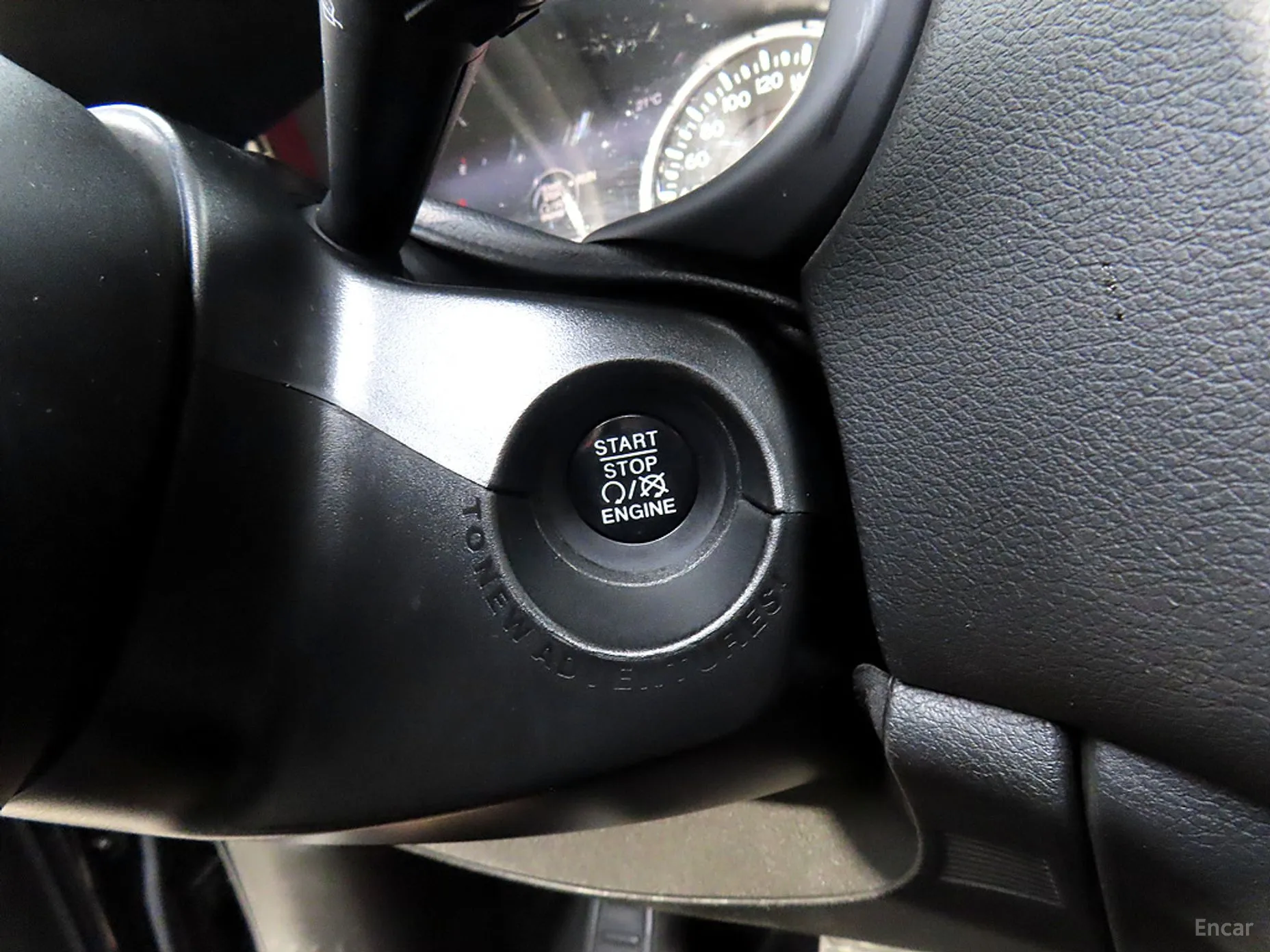 Jeep Renegade превью 15