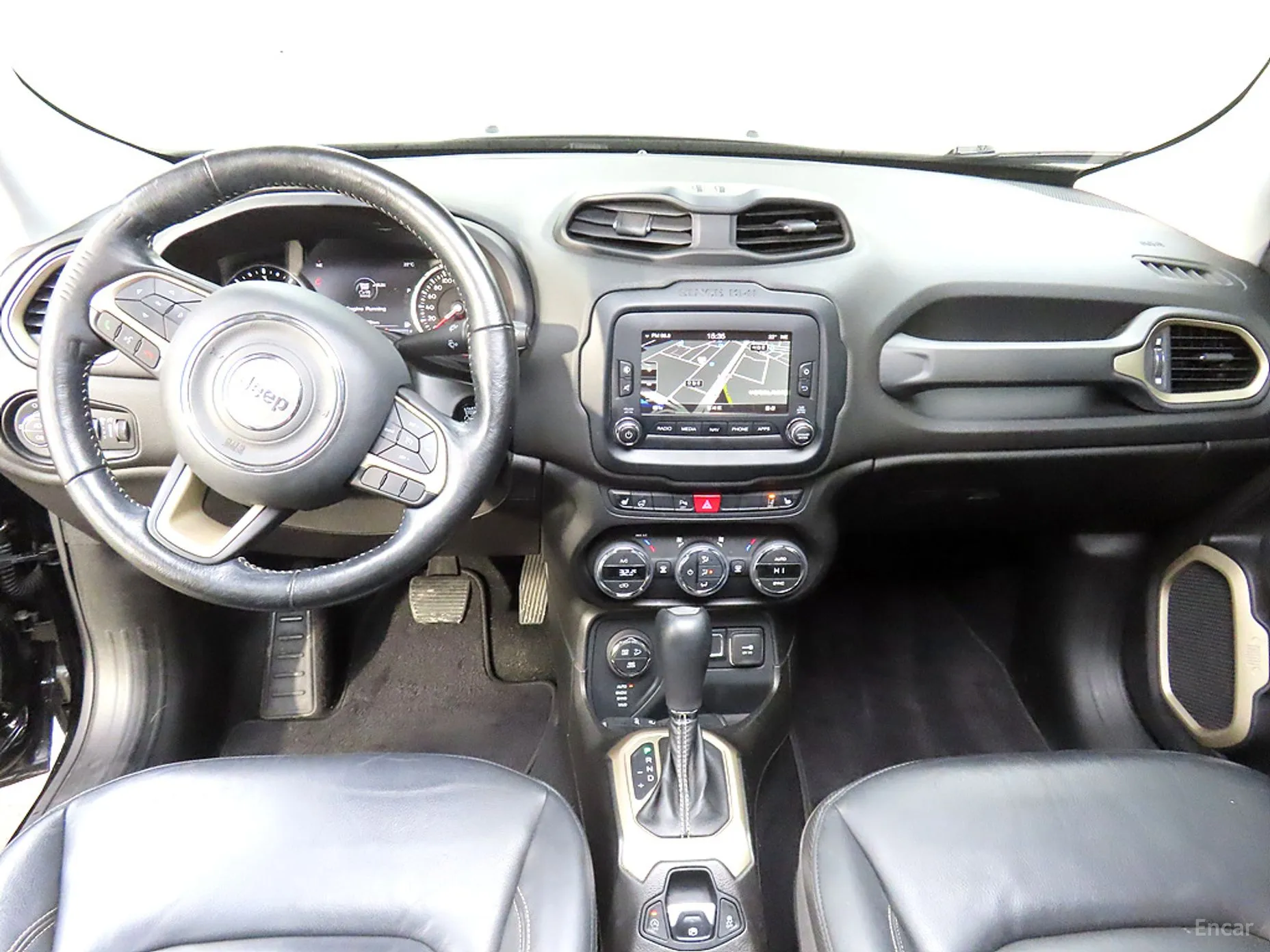 Jeep Renegade превью 5