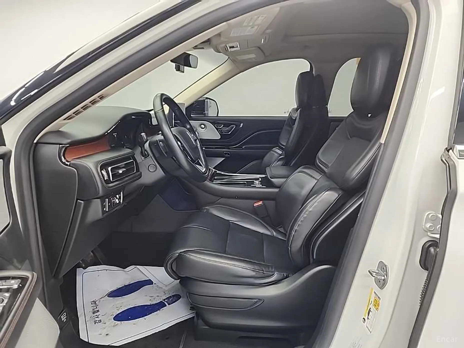 Lincoln Aviator 2nd Generation превью 11
