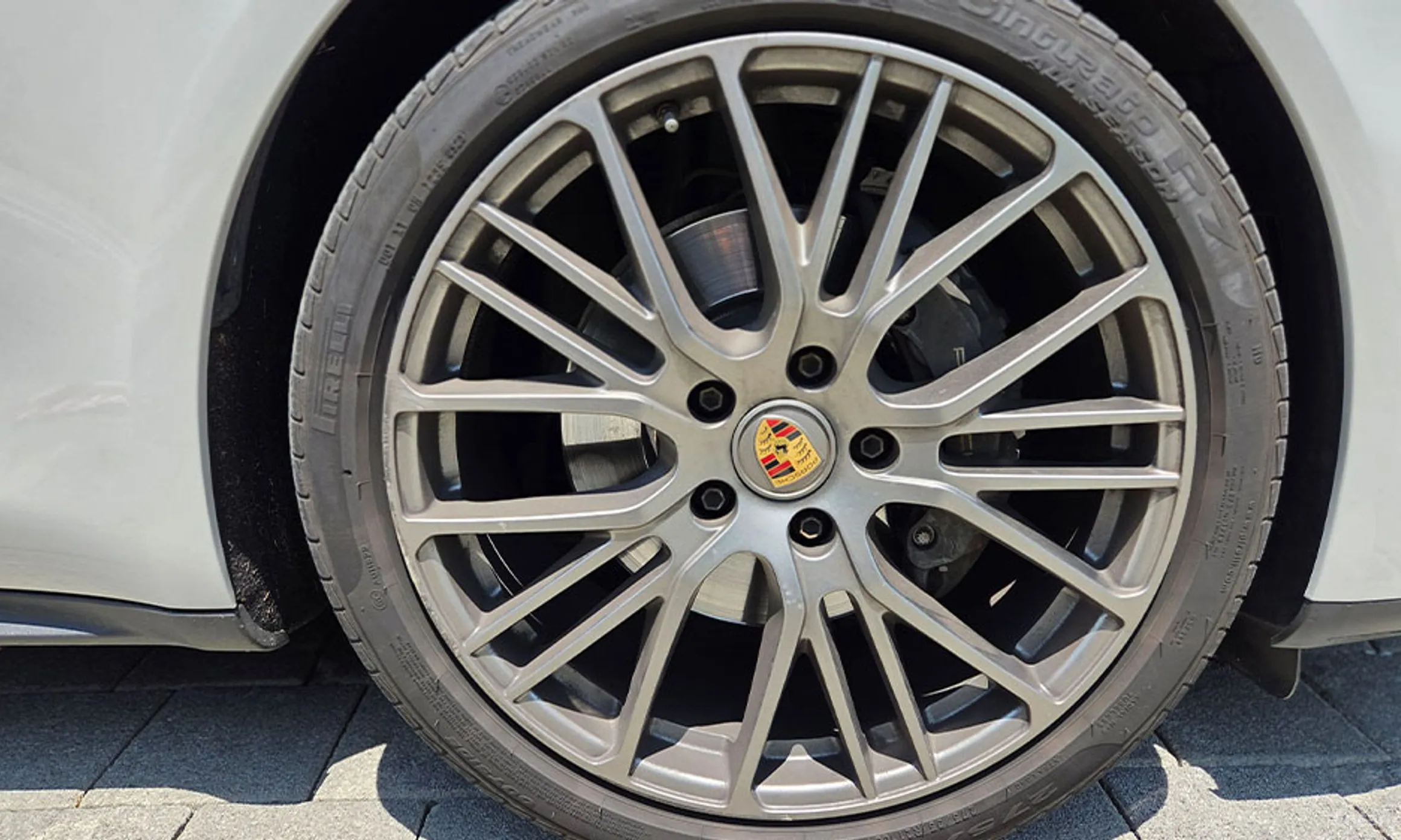 Porsche Panamera (971) превью 19