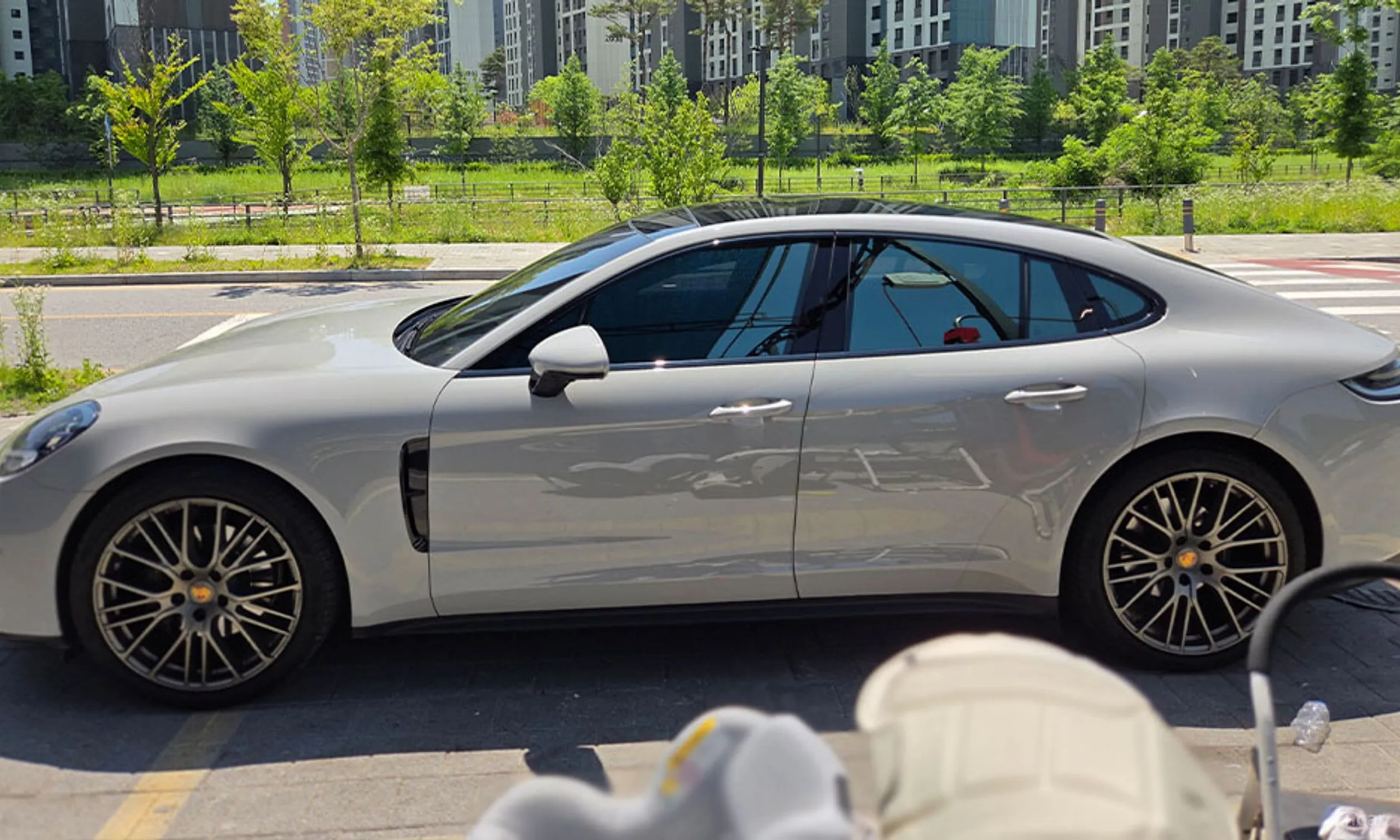 Porsche Panamera (971) превью 3