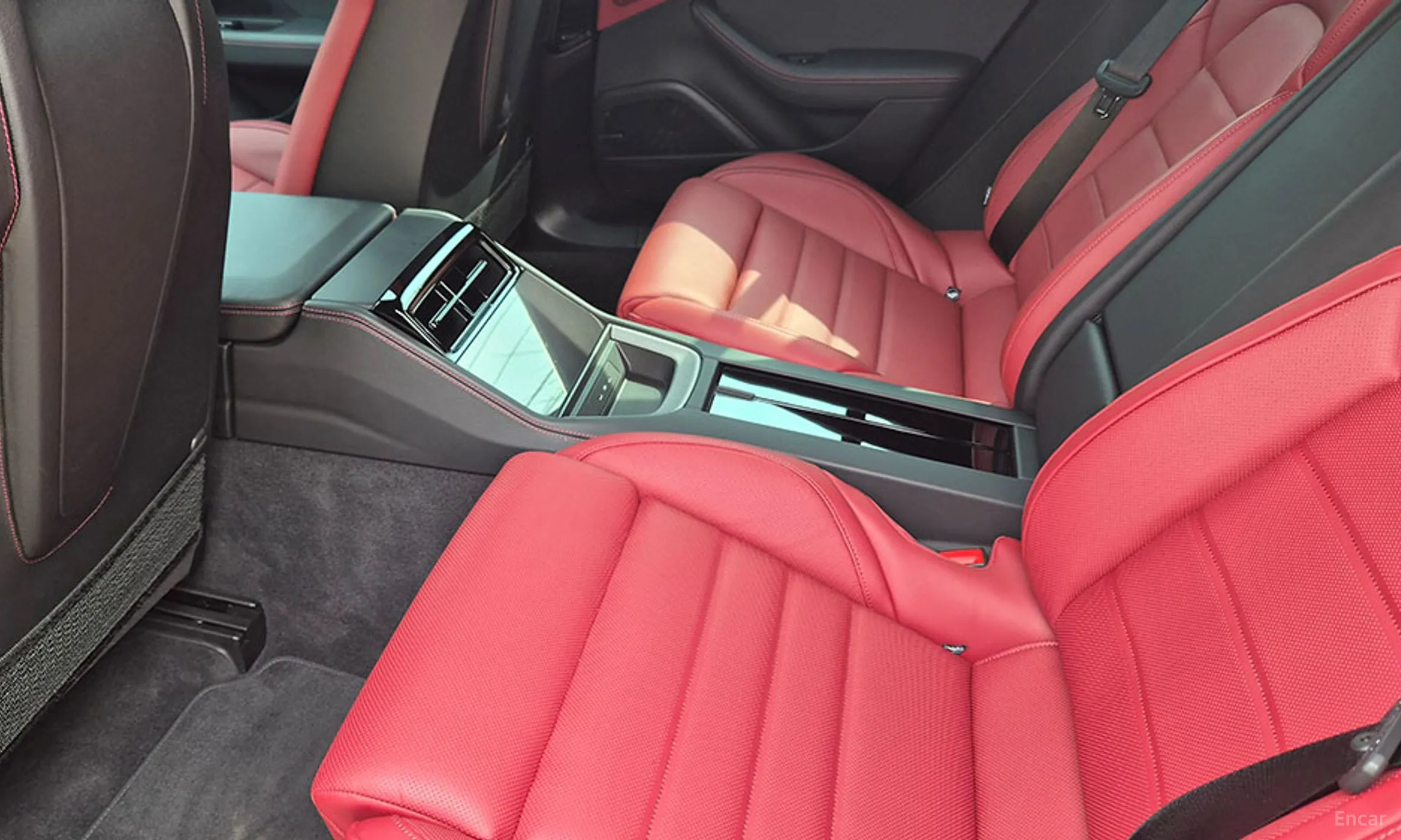 Porsche Panamera (976) превью 16