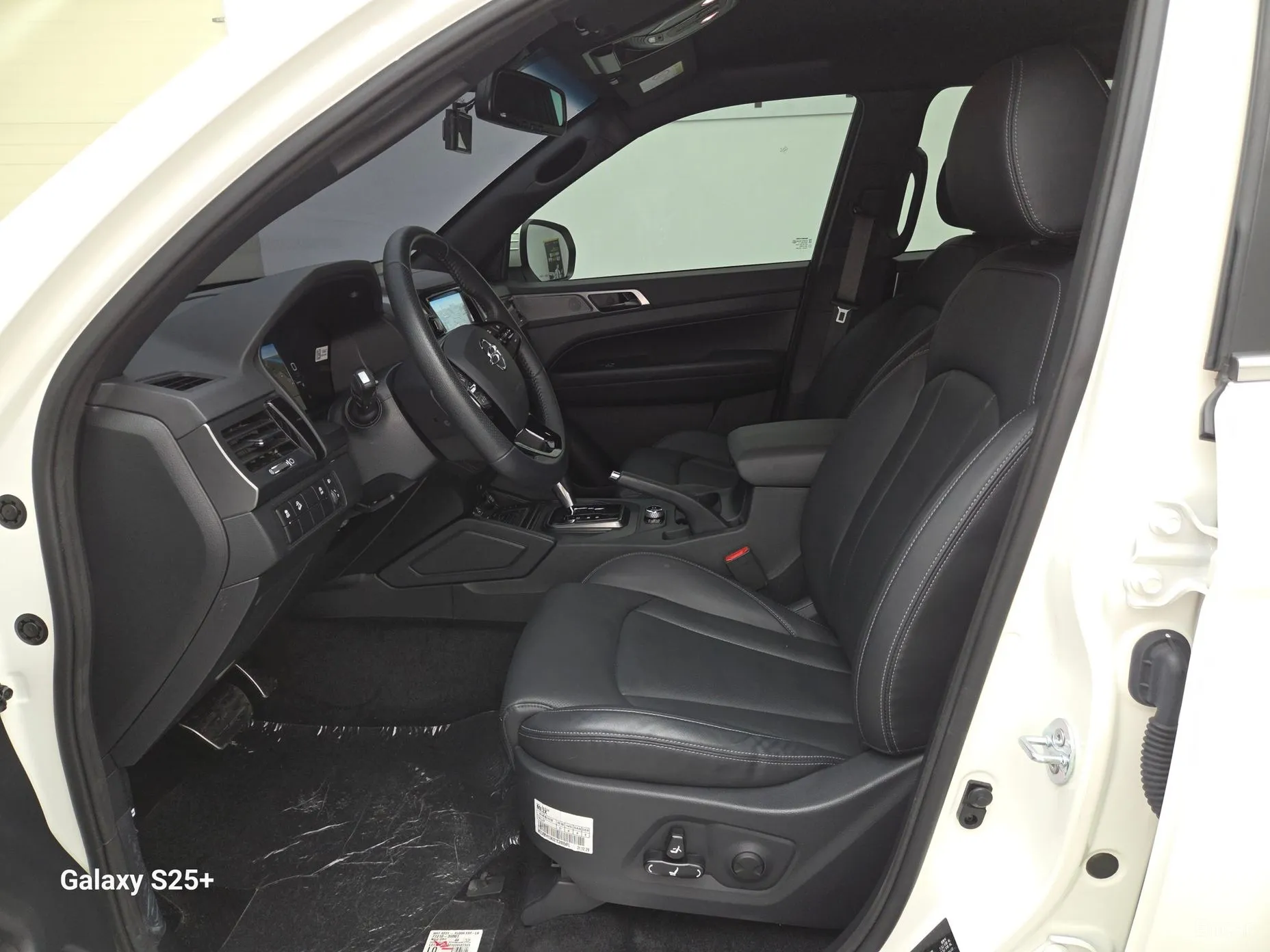 KG Mobility (SsangYong) Rexton Sports Khan превью 5