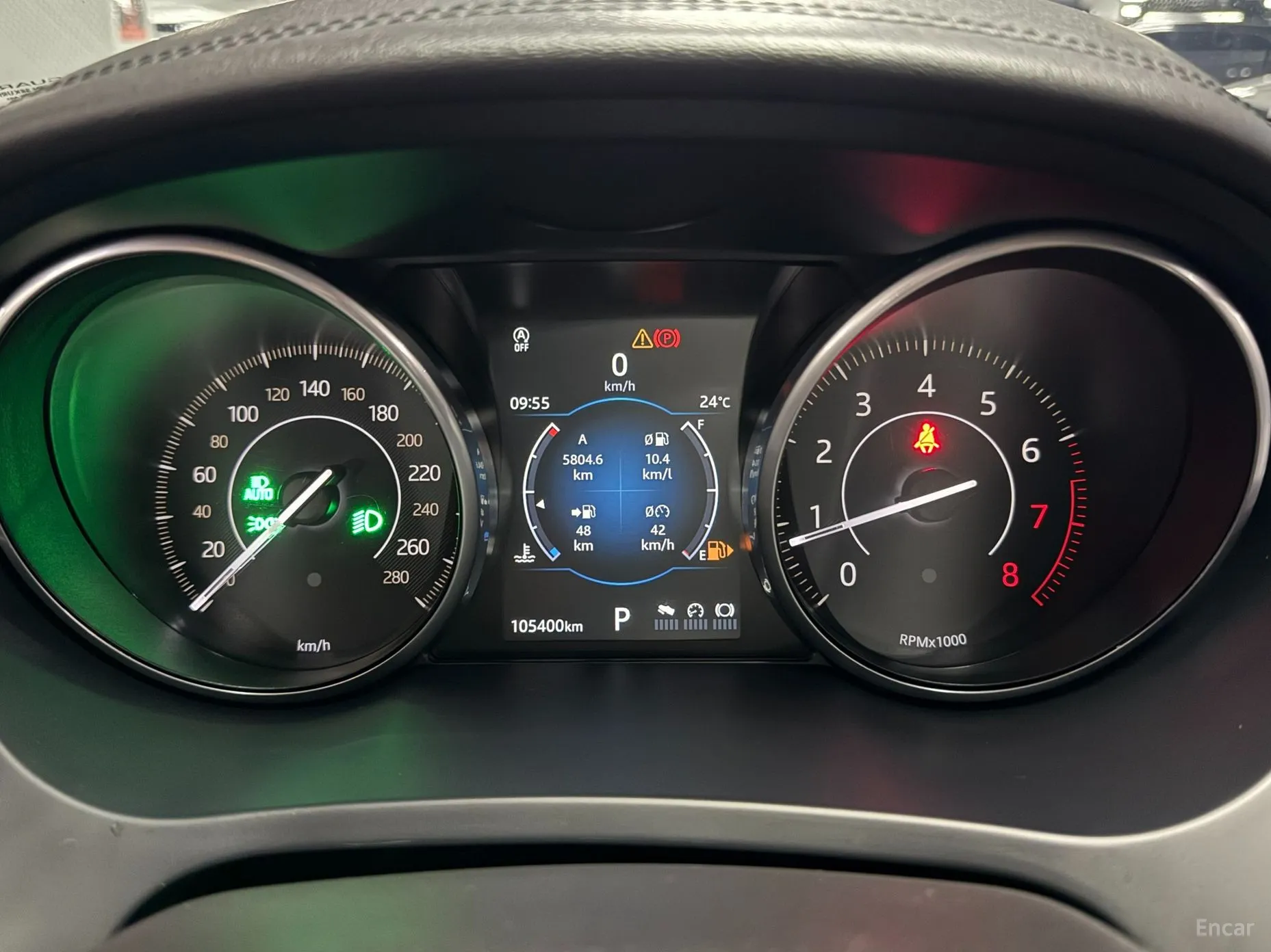 Jaguar E-PACE превью 6