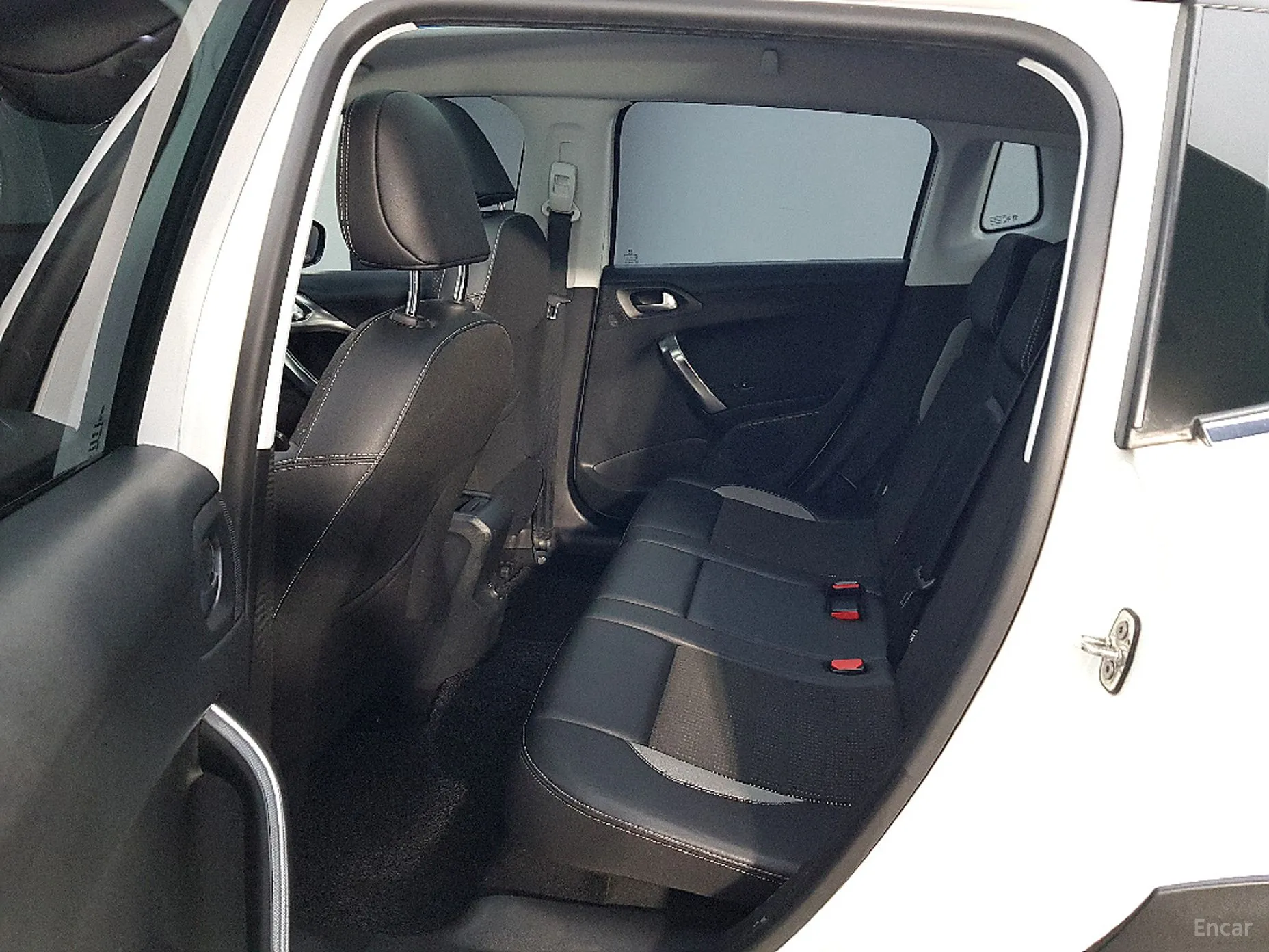 Peugeot 2008. превью 9