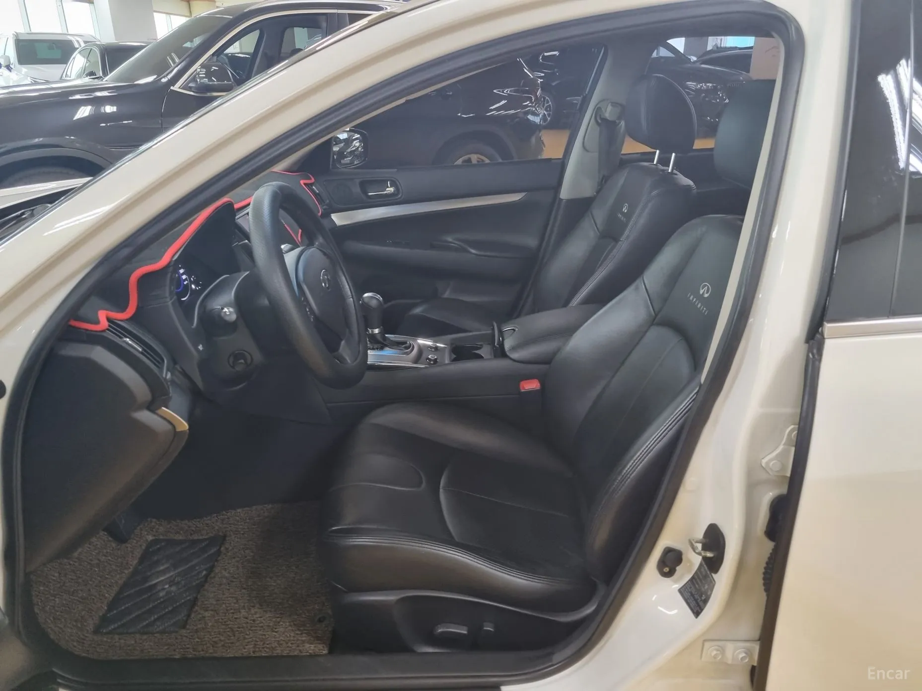 Infiniti G25 превью 10