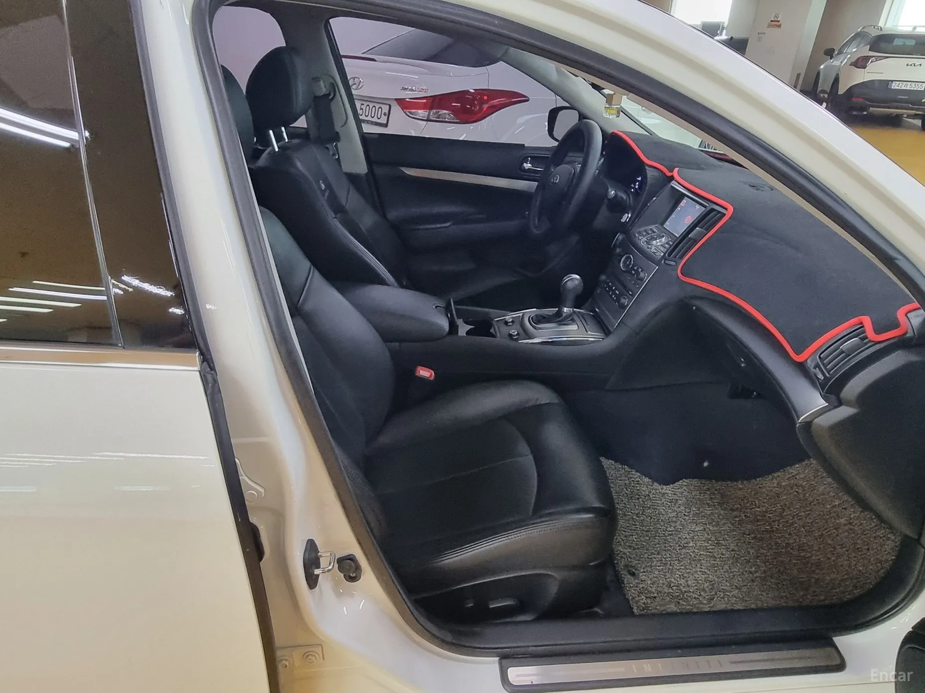 Infiniti G25 превью 13