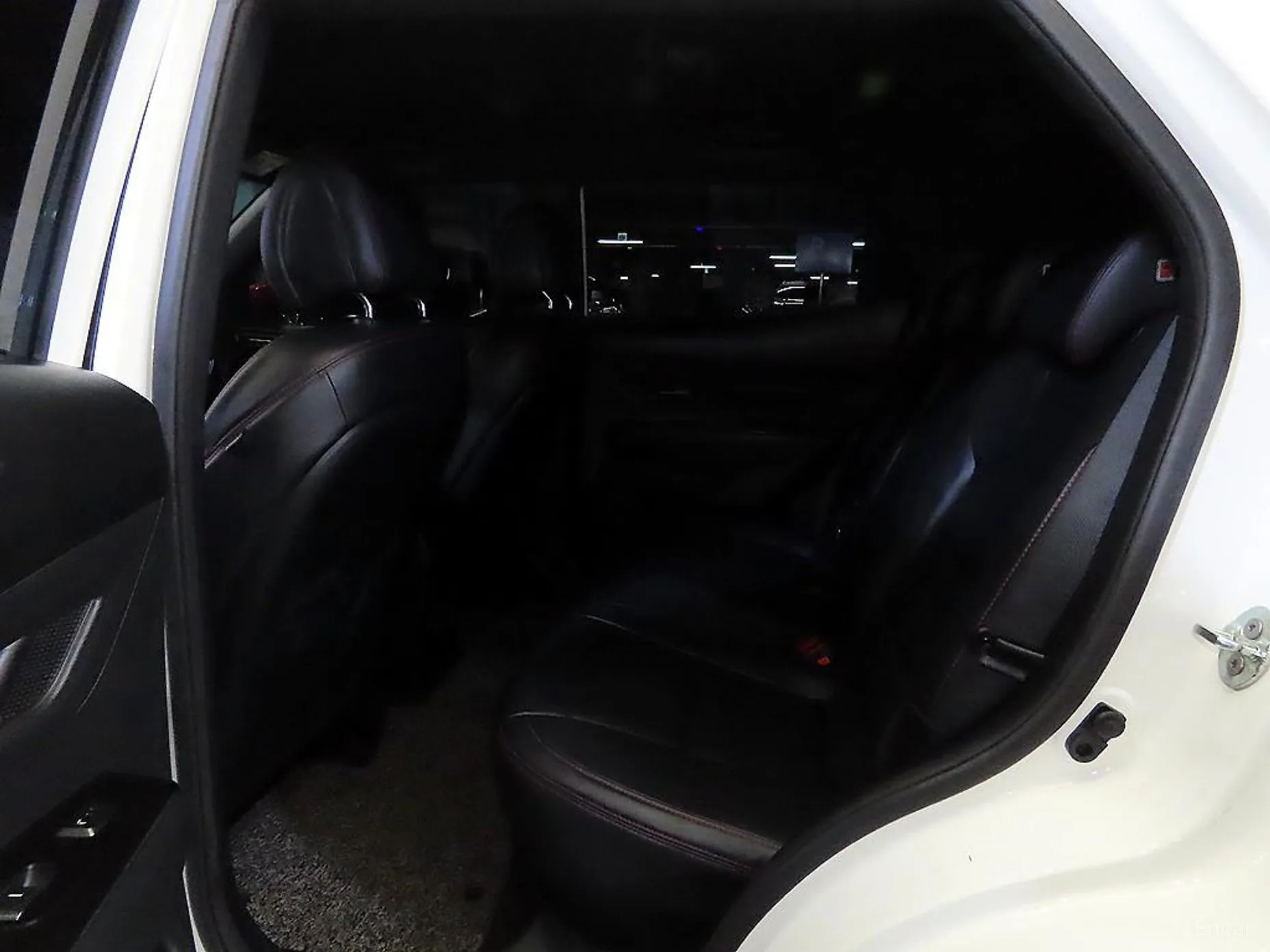 KG Mobility (SsangYong) Beautiful Korando превью 7