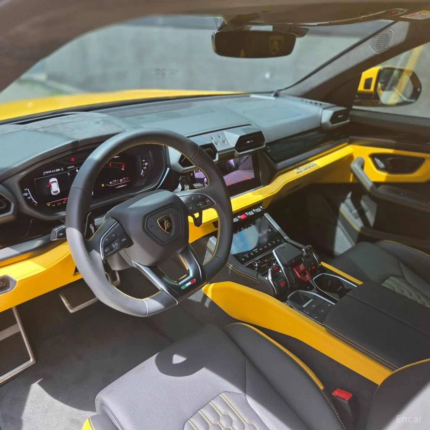 Lamborghini Urus превью 8