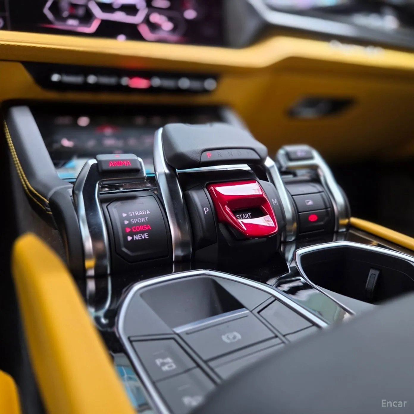 Lamborghini Urus превью 7