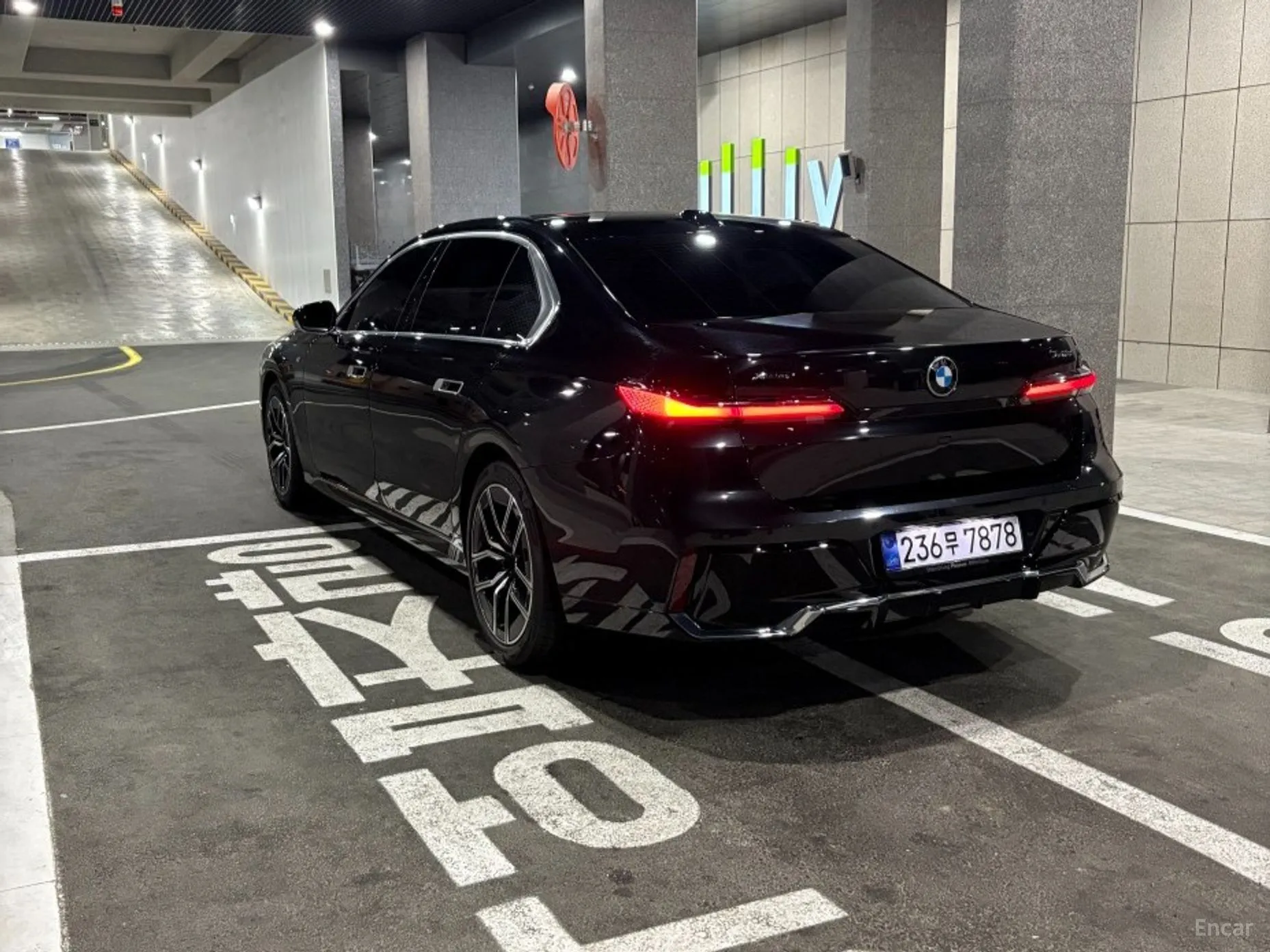 BMW 7 Series (G70)