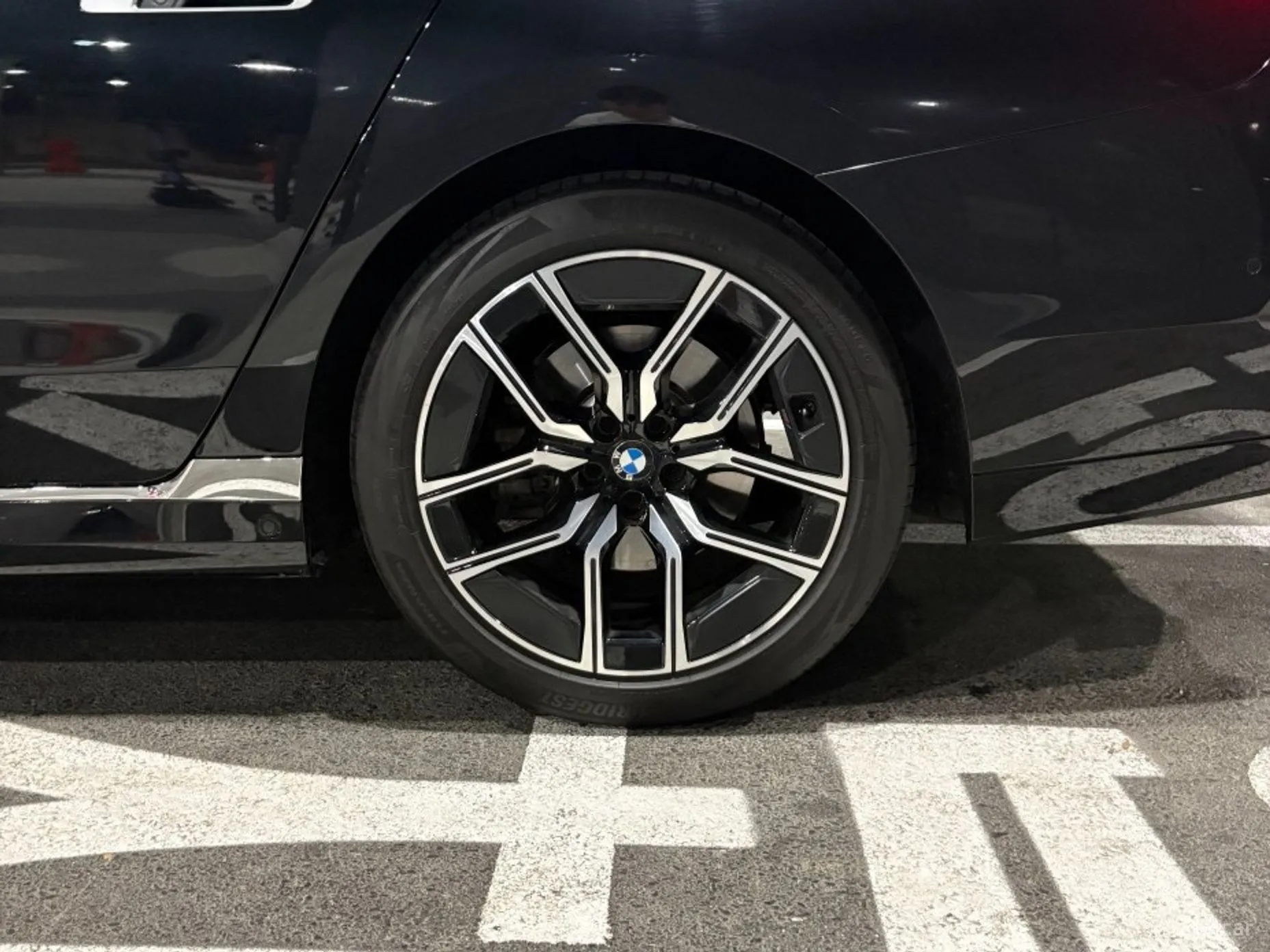 BMW 7 Series (G70) превью 18