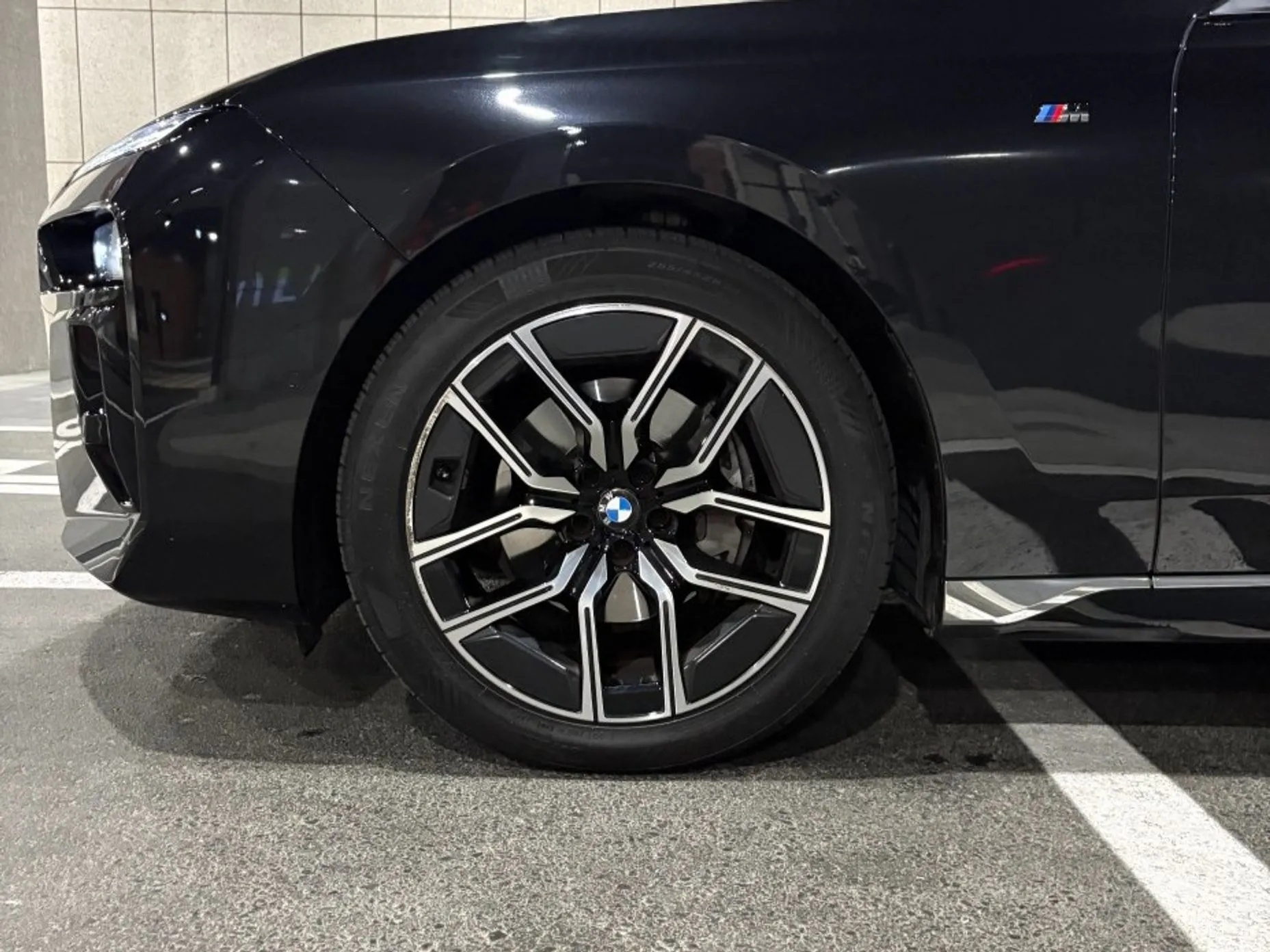 BMW 7 Series (G70) превью 5