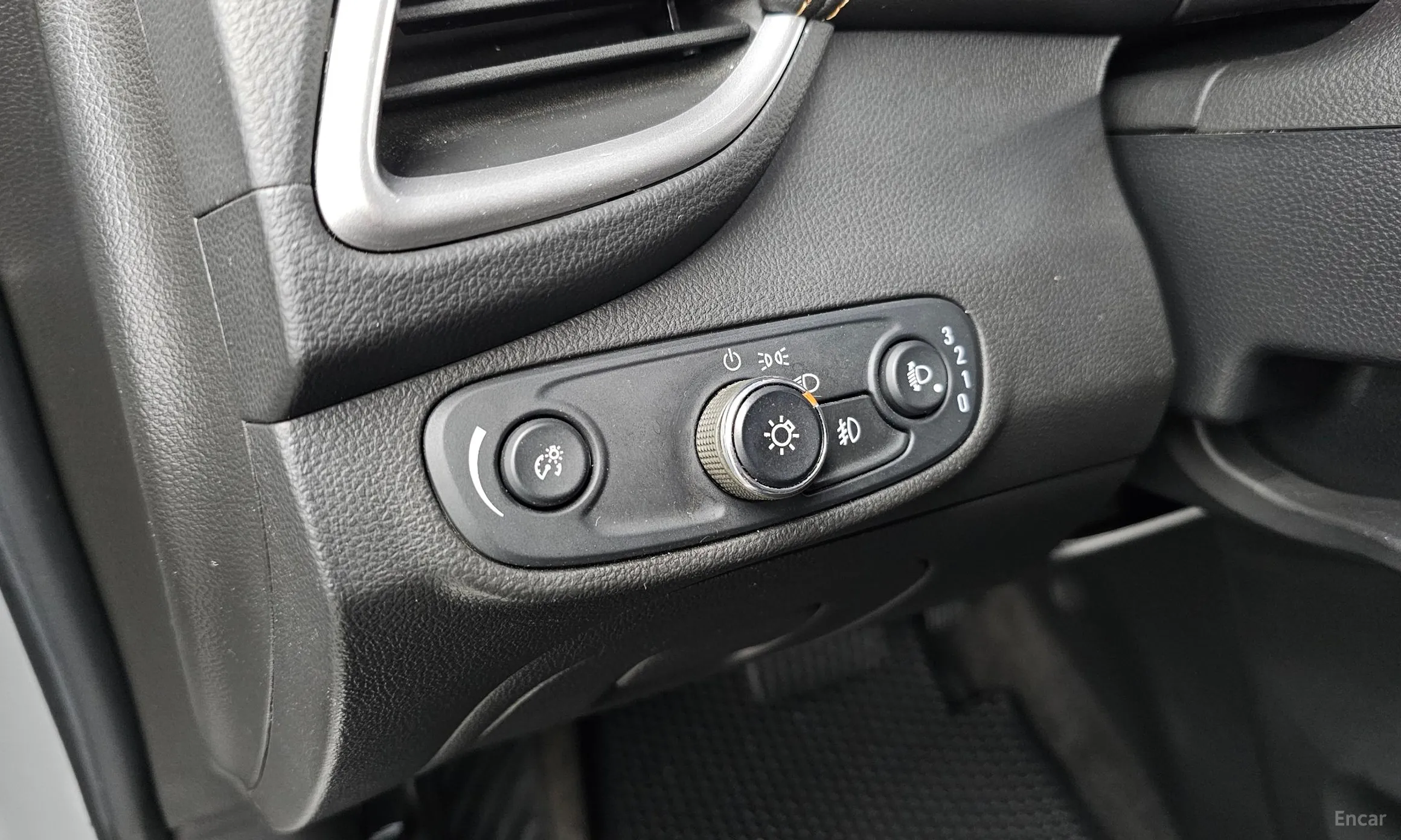 Chevrolet (GM Daewoo) Trax превью 18
