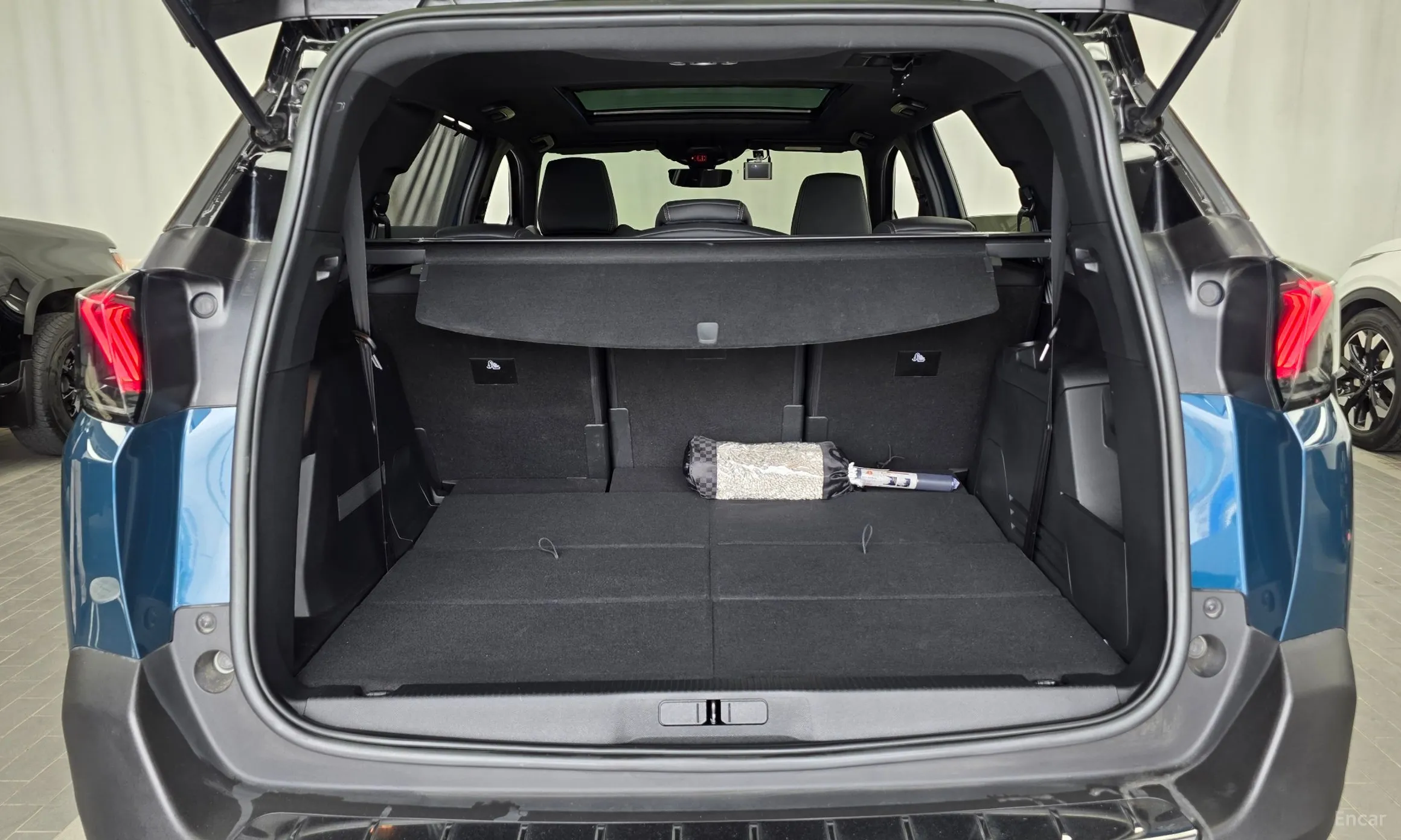 Peugeot 5008 2nd generation превью 20