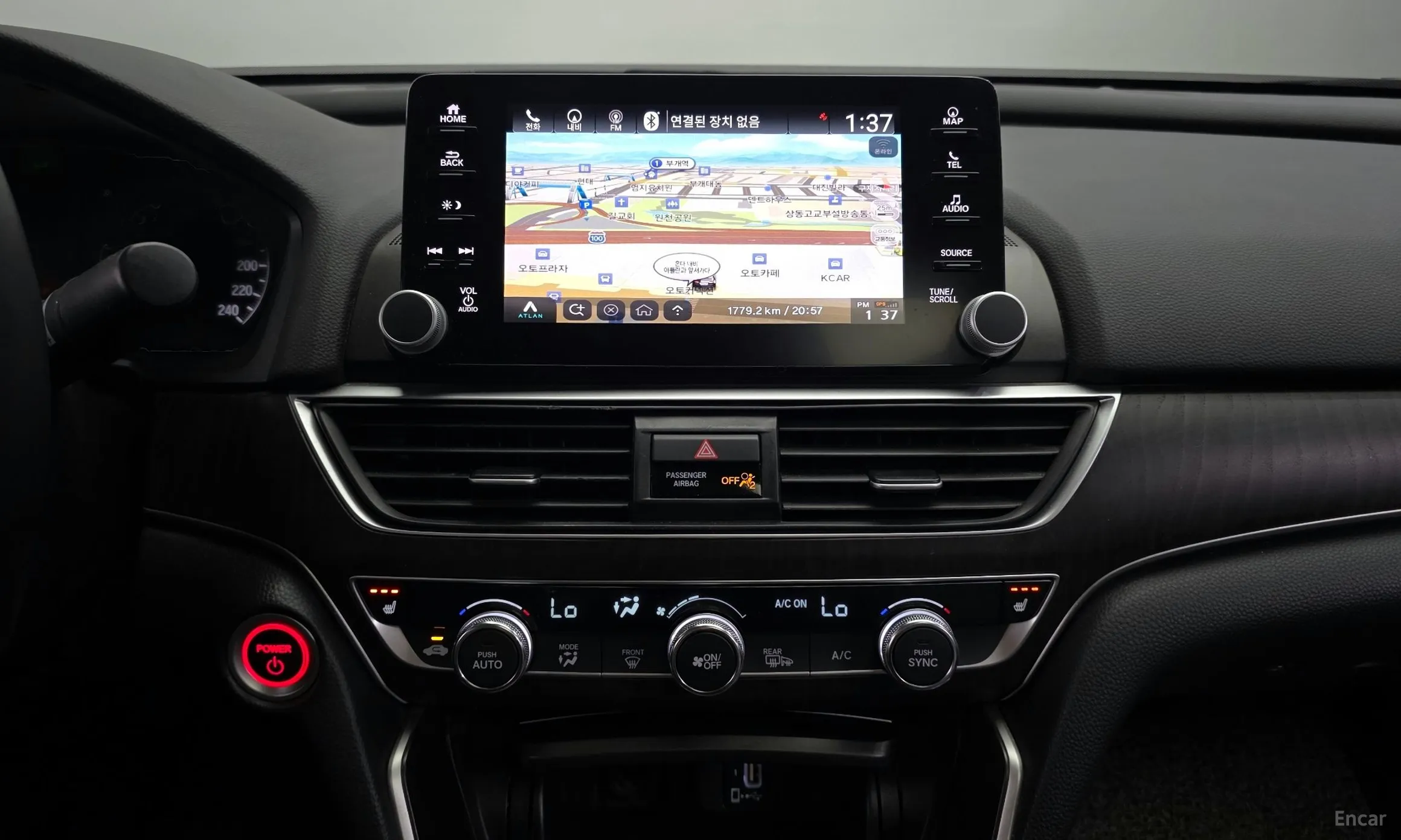 Honda Accord 10th Generation превью 14