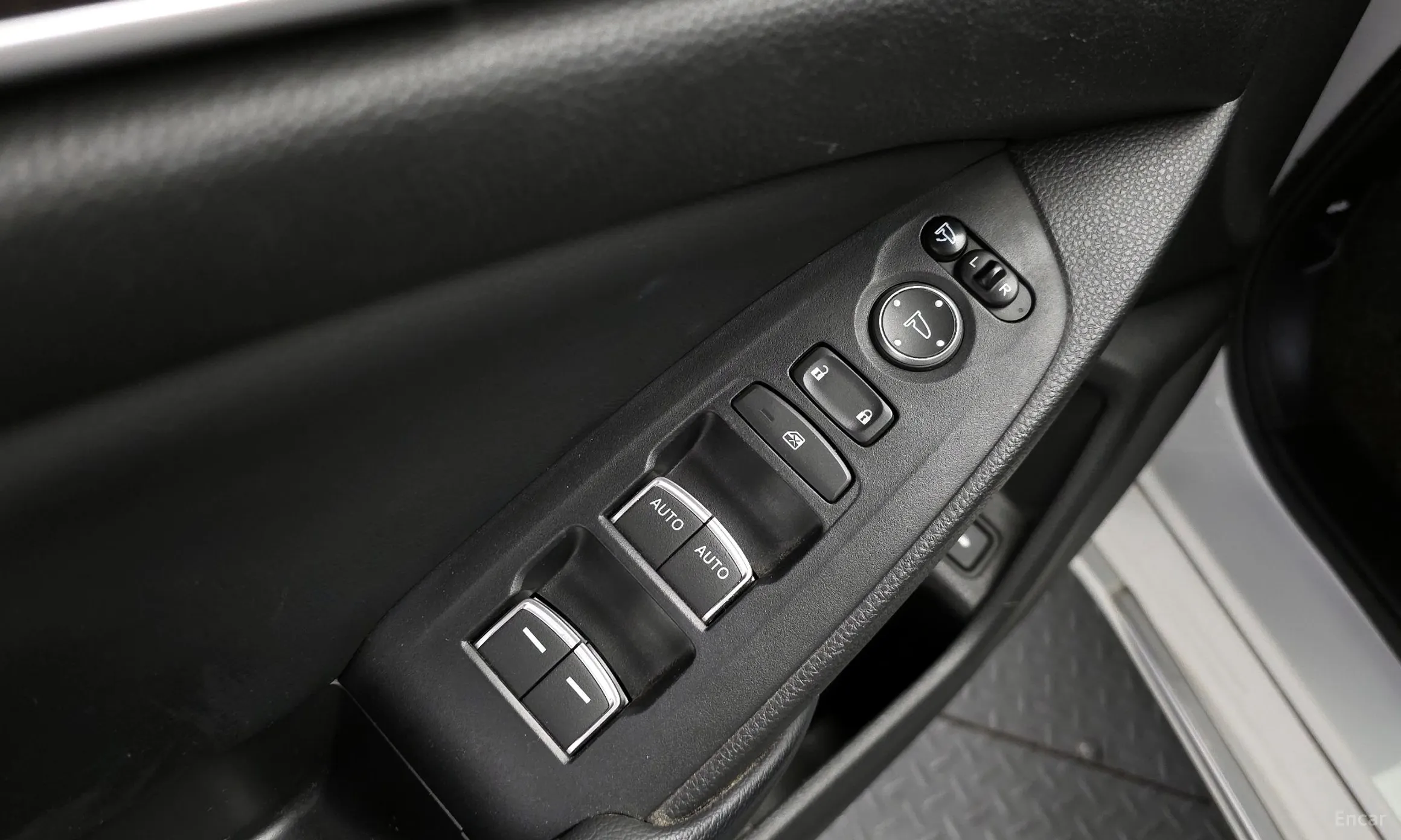 Honda Accord 10th Generation превью 18