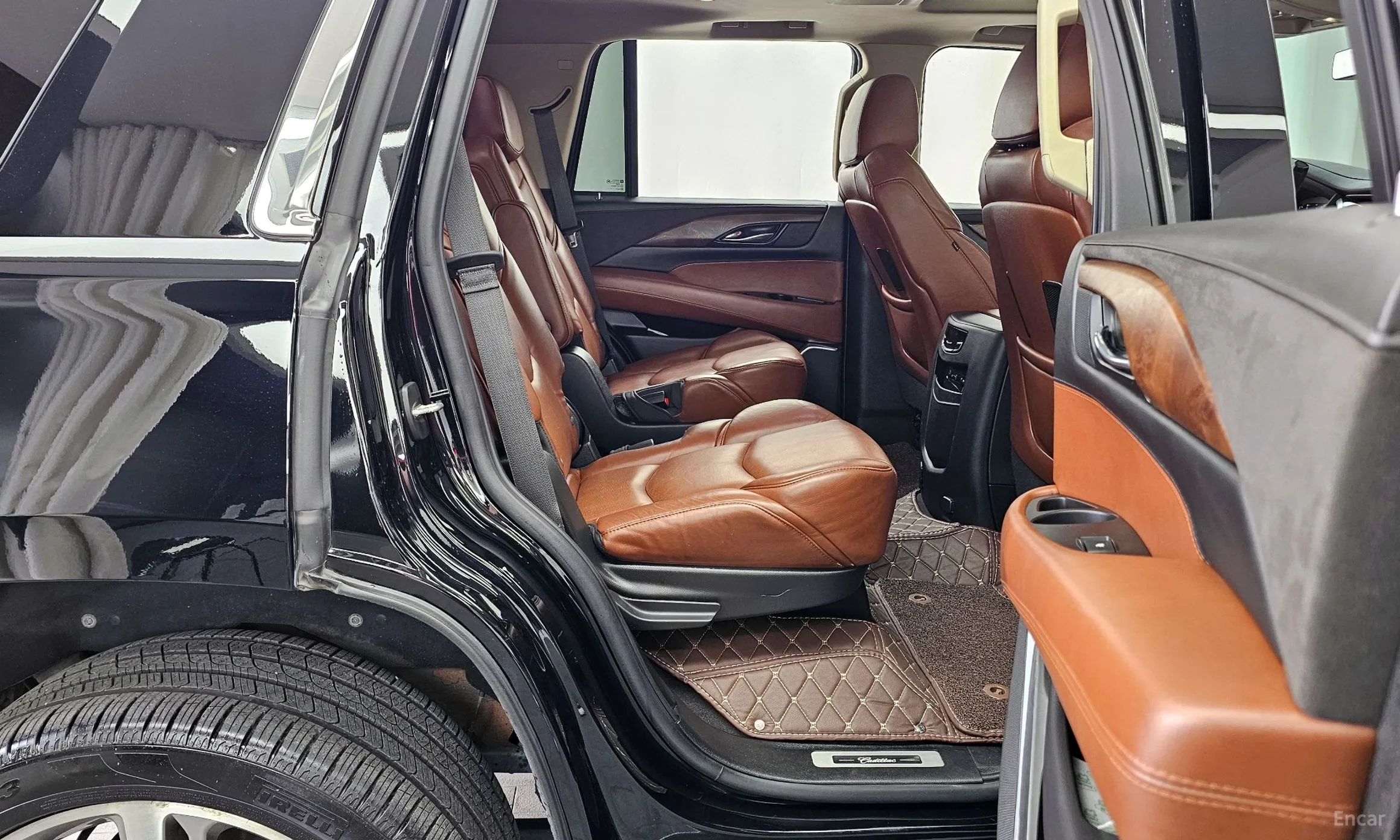 Cadillac Escalade превью 12