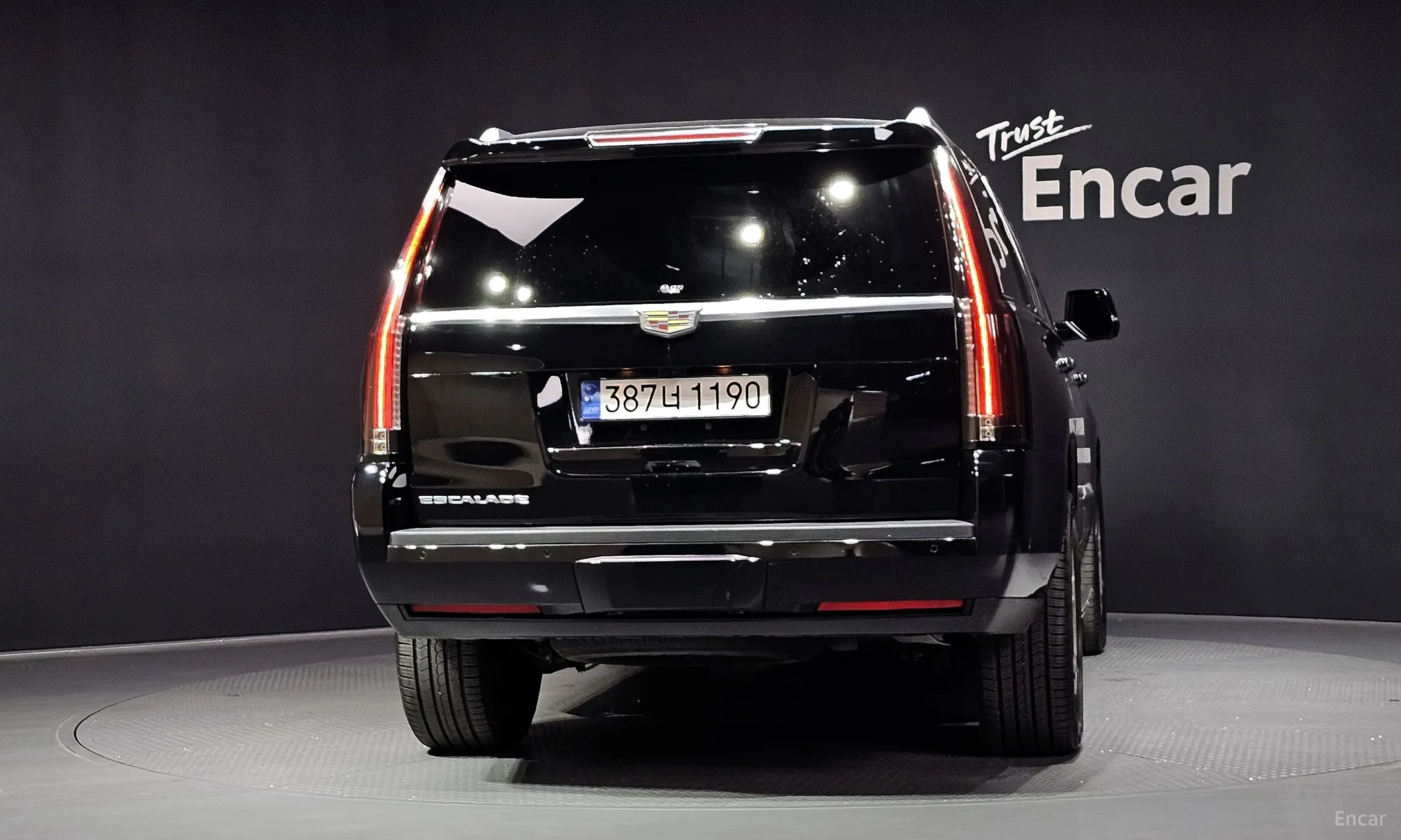 Cadillac Escalade превью 4