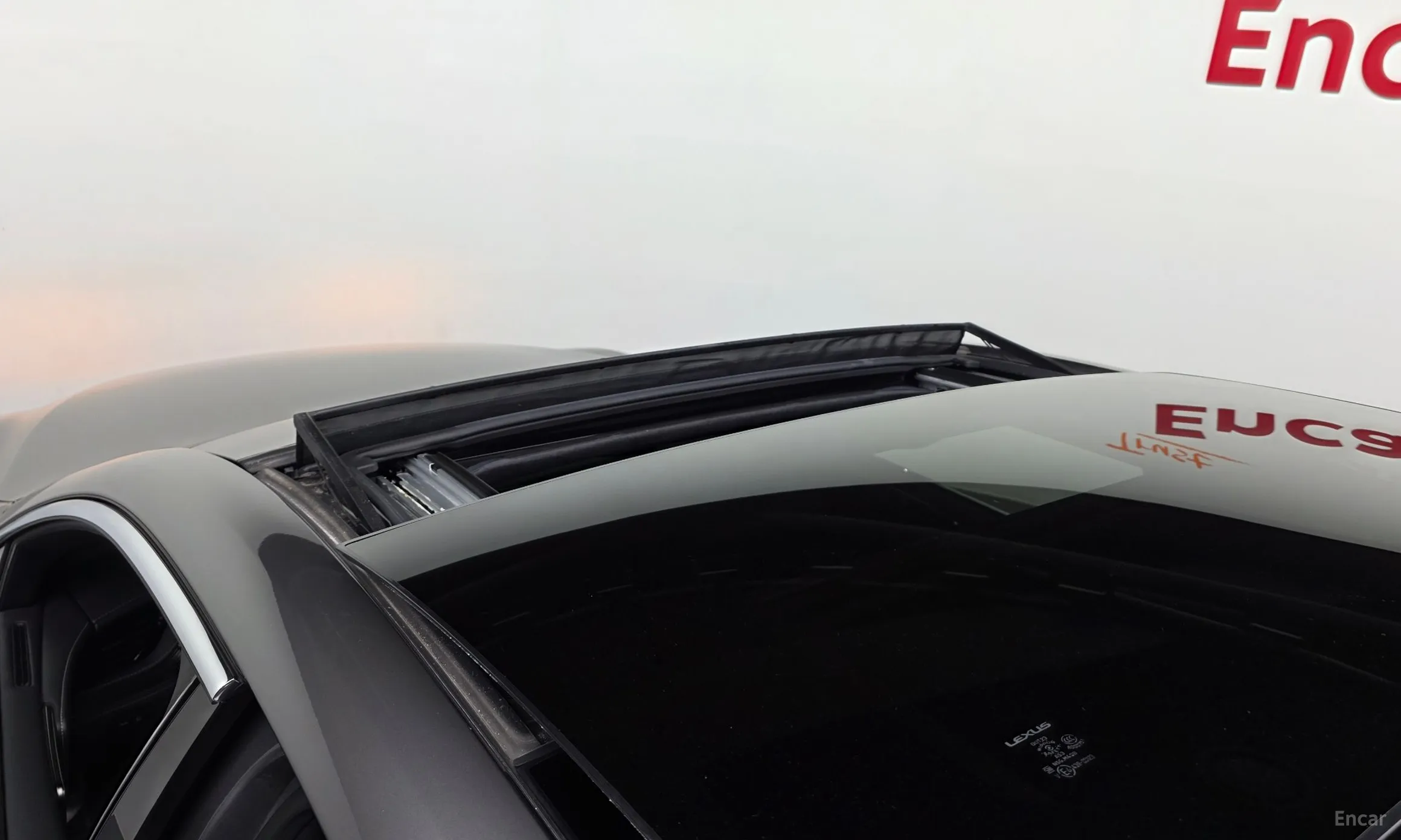Lexus LS500 5th Generation превью 19