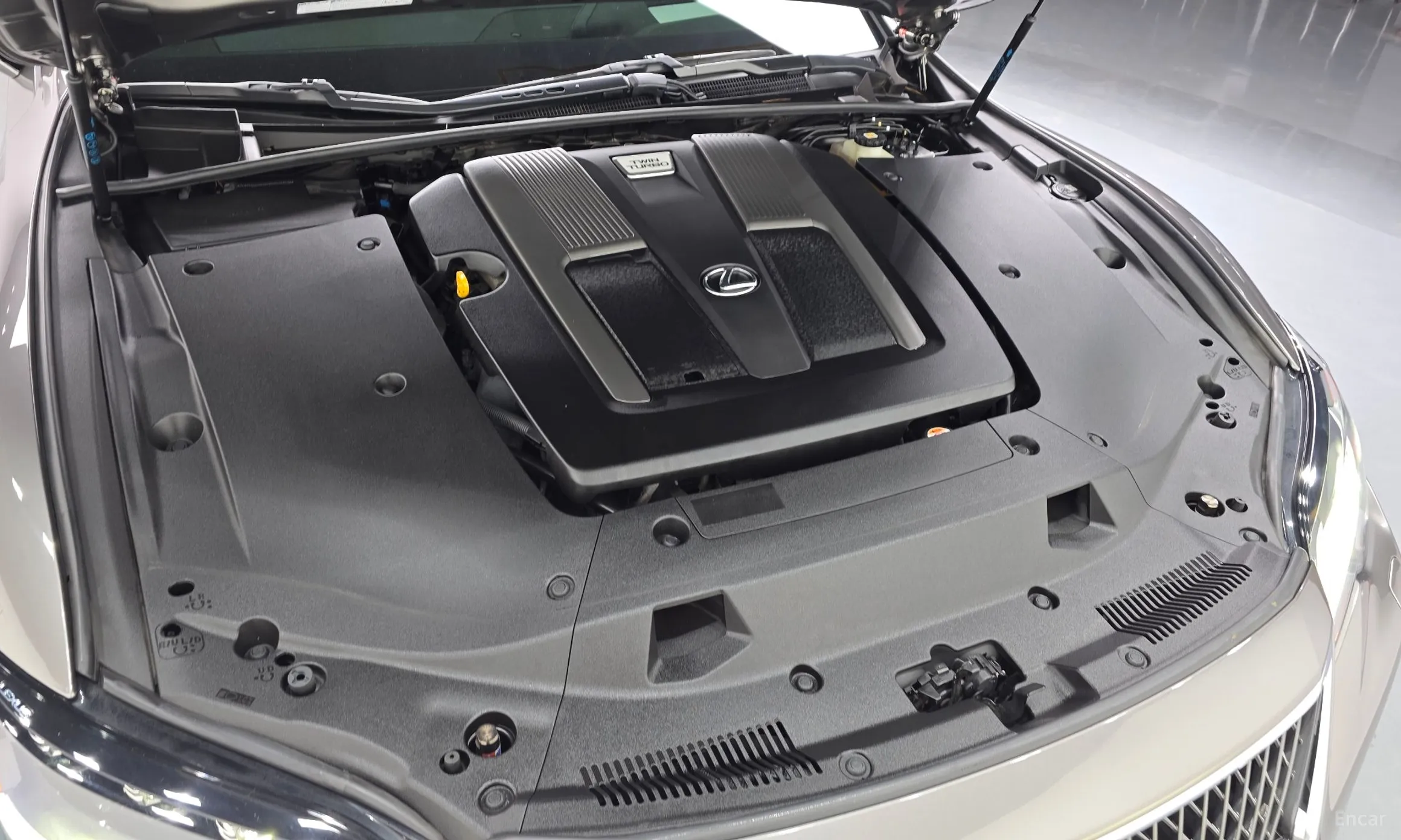 Lexus LS500 5th Generation превью 6