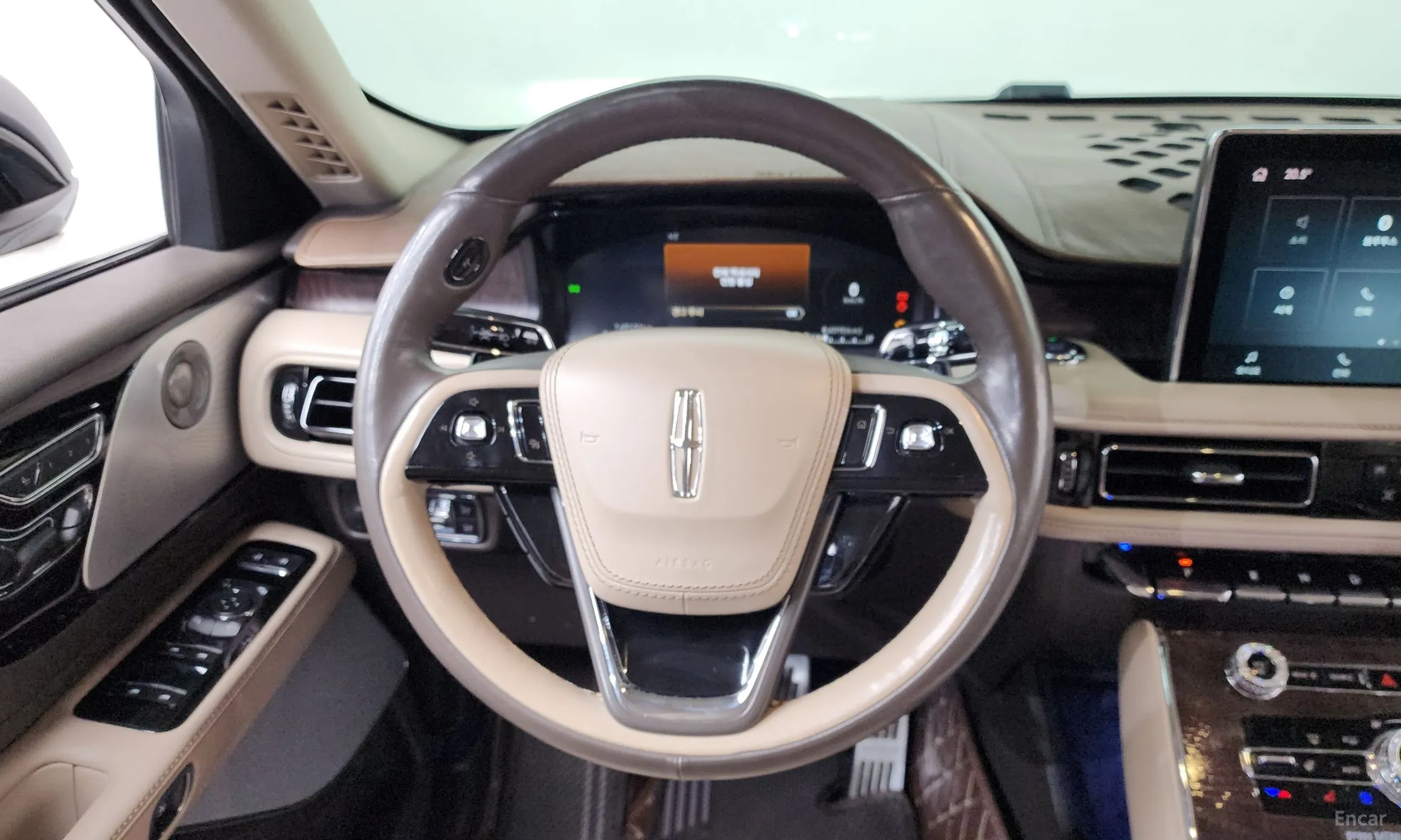 Lincoln Aviator 2nd Generation превью 15
