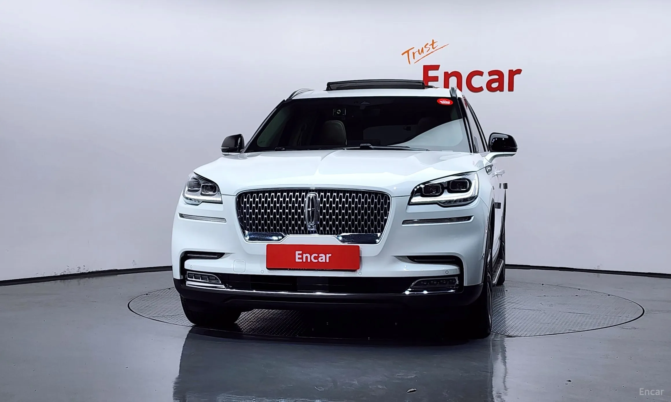 Lincoln Aviator 2nd Generation превью 3
