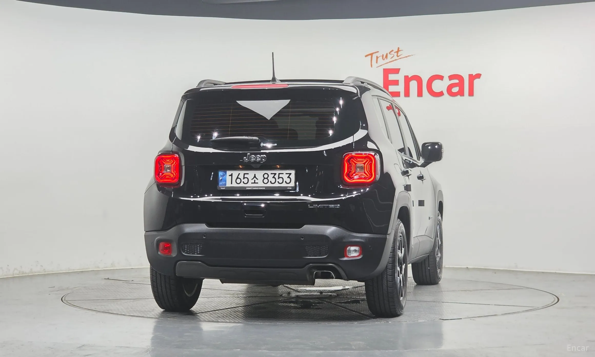 Jeep Renegade превью 4