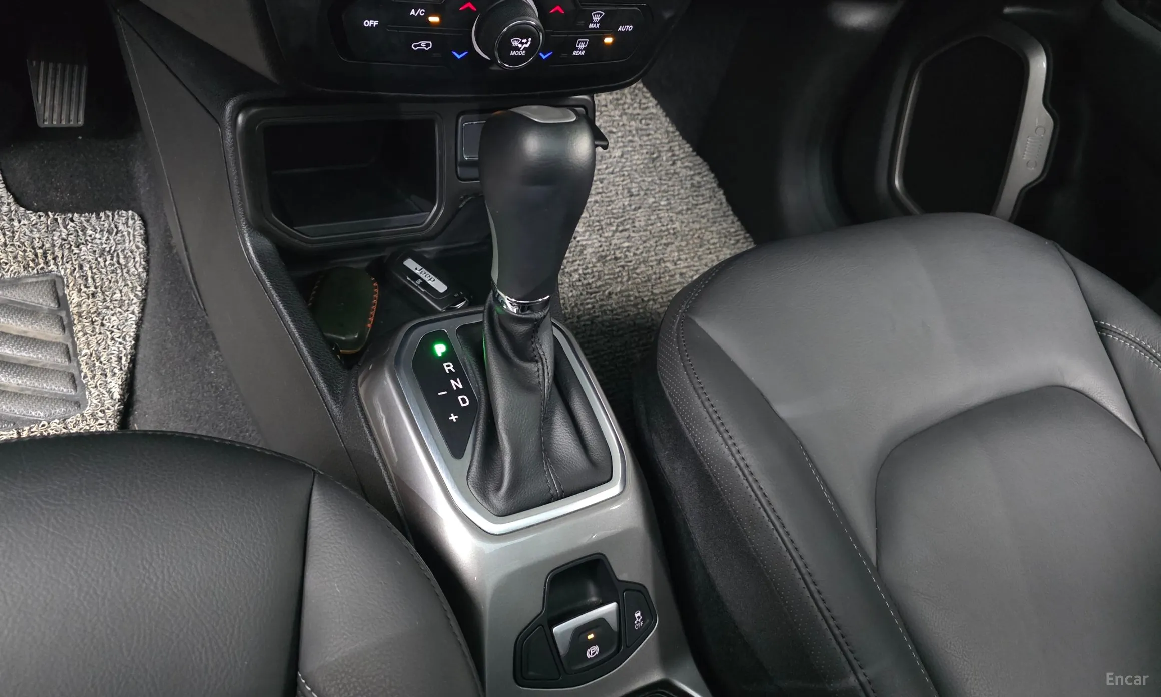 Jeep Renegade превью 9