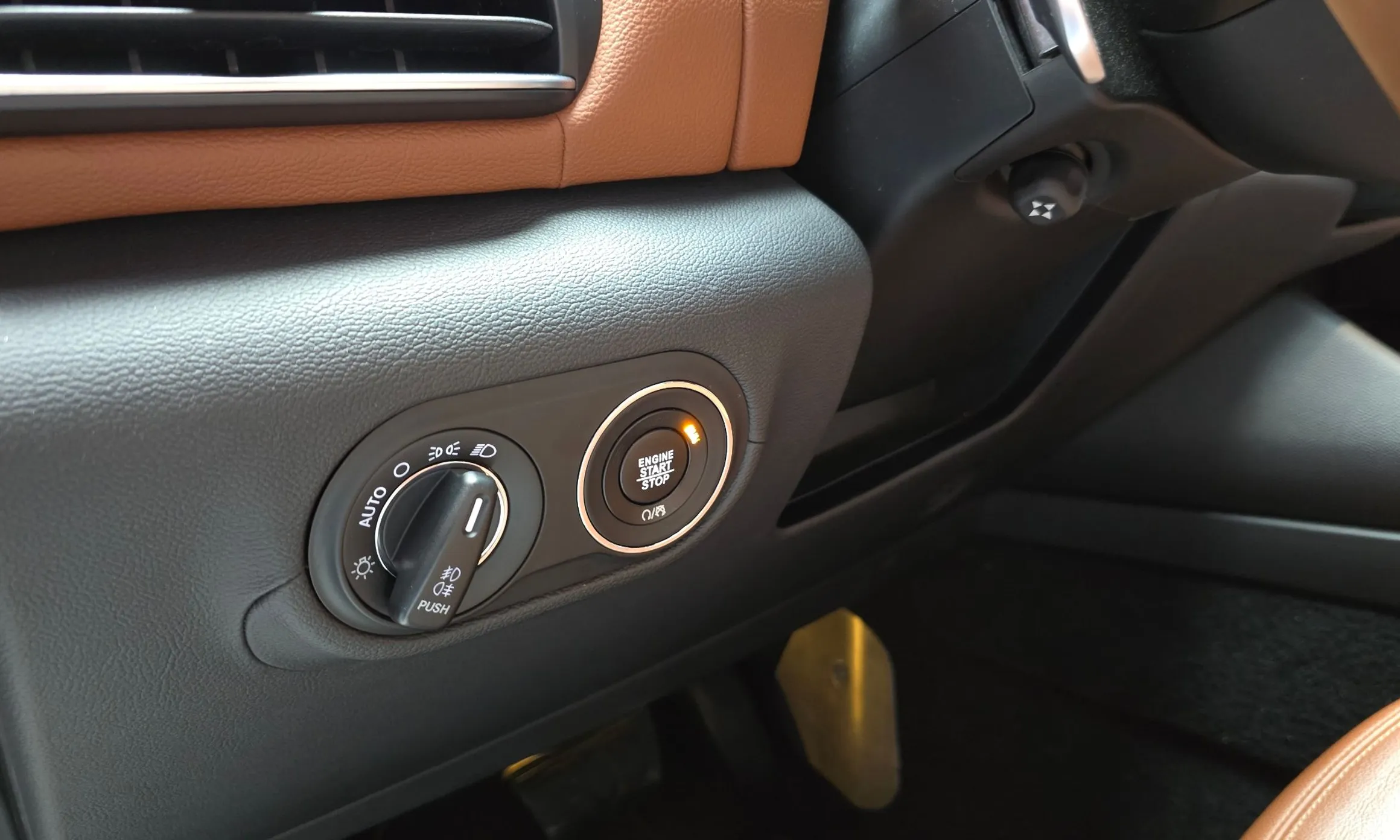 Maserati Levante превью 14