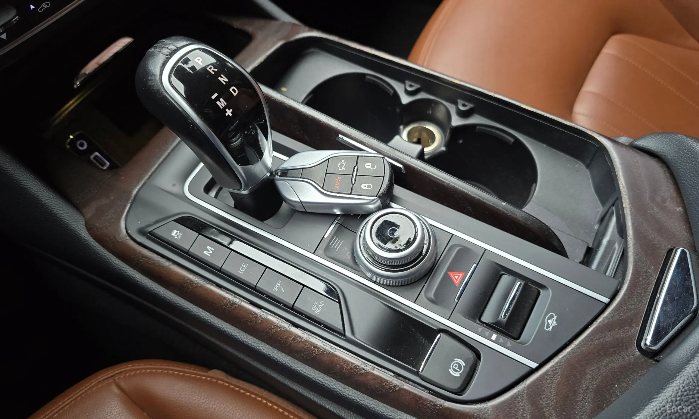 Maserati Levante превью 9