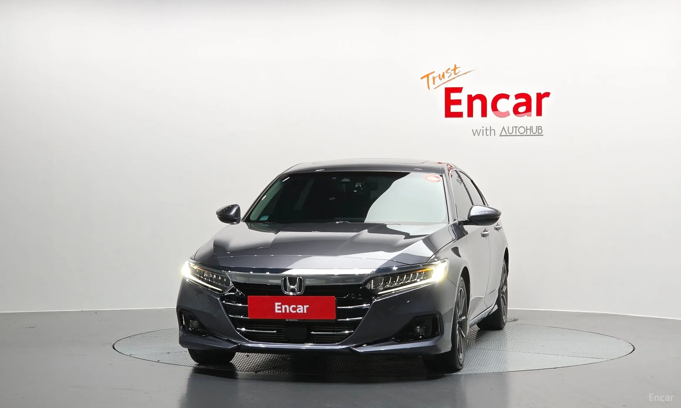 Honda Accord 10th Generation превью 3