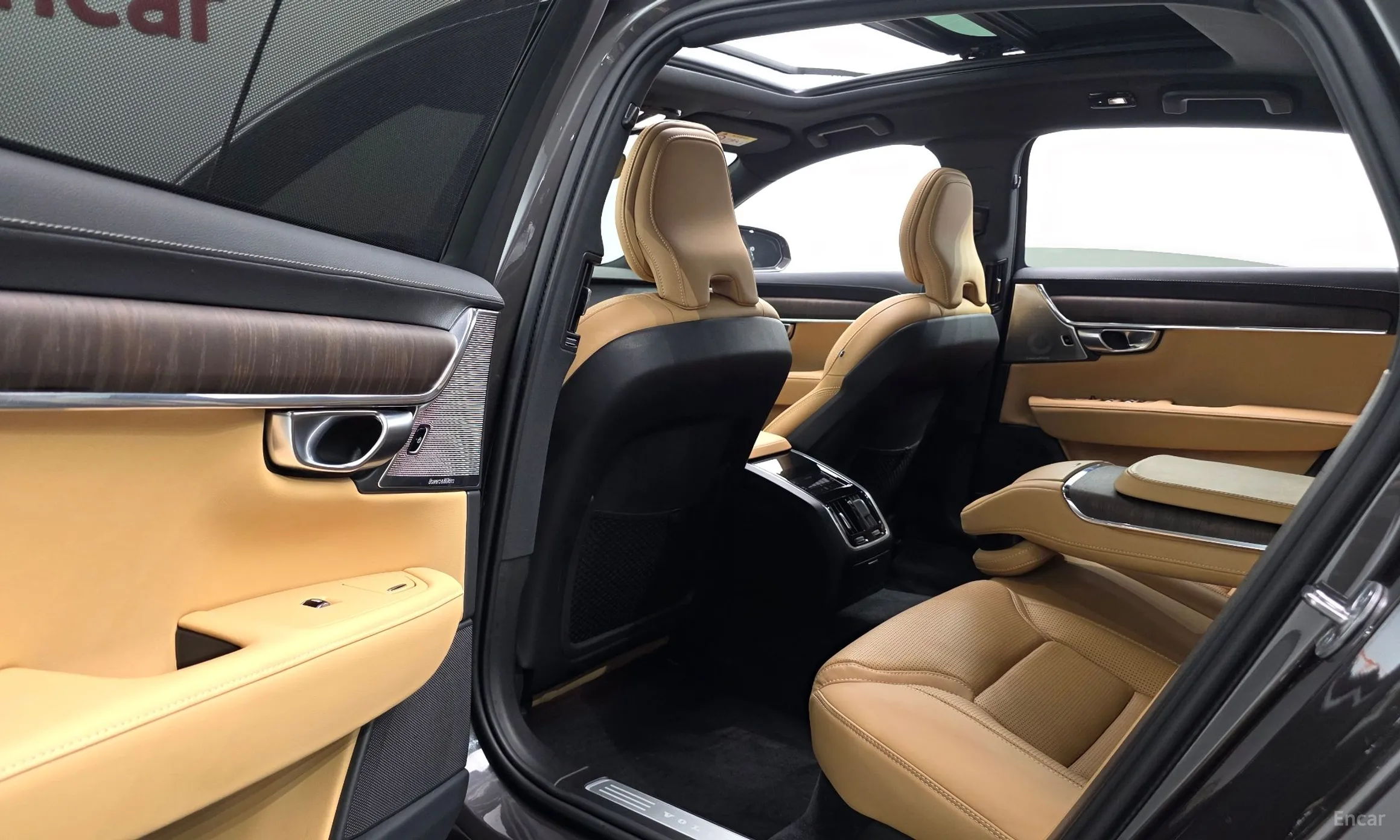 Volvo S90 превью 11