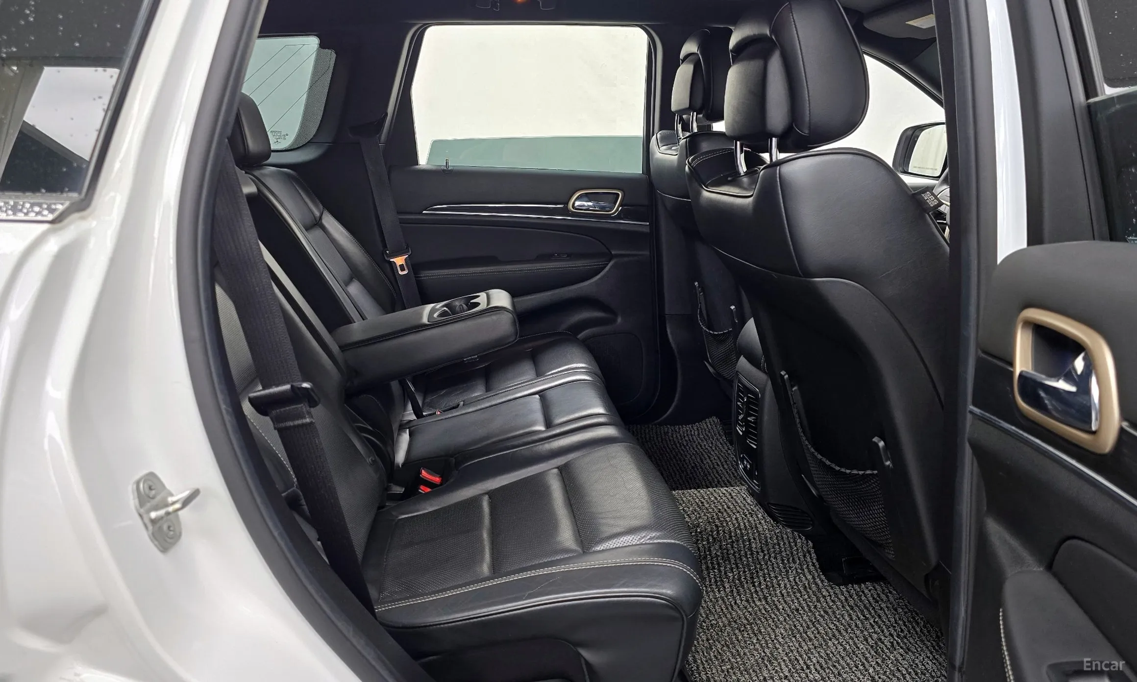 Jeep Grand Cherokee превью 12