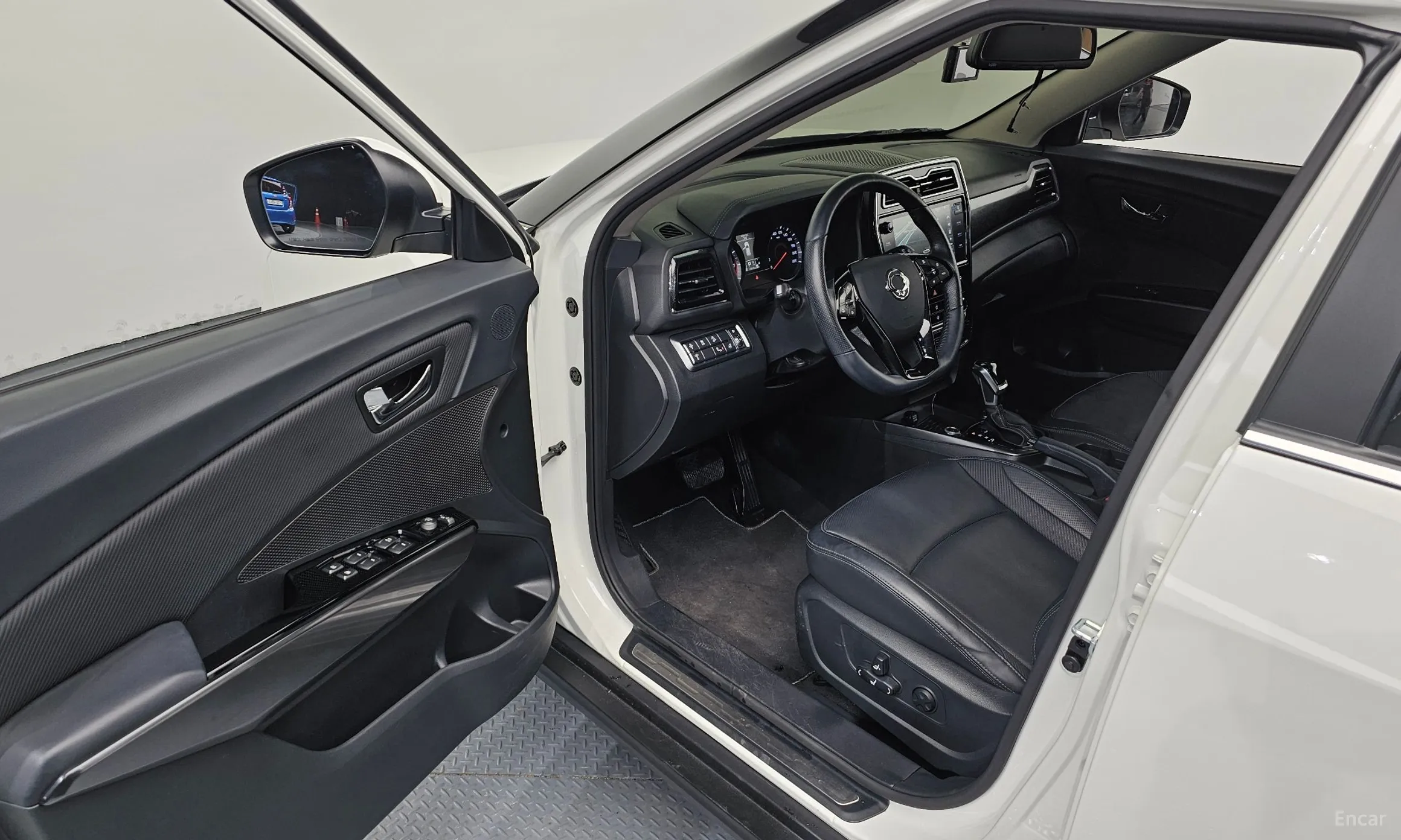 KG Mobility (SsangYong) Berry New Tivoli превью 10
