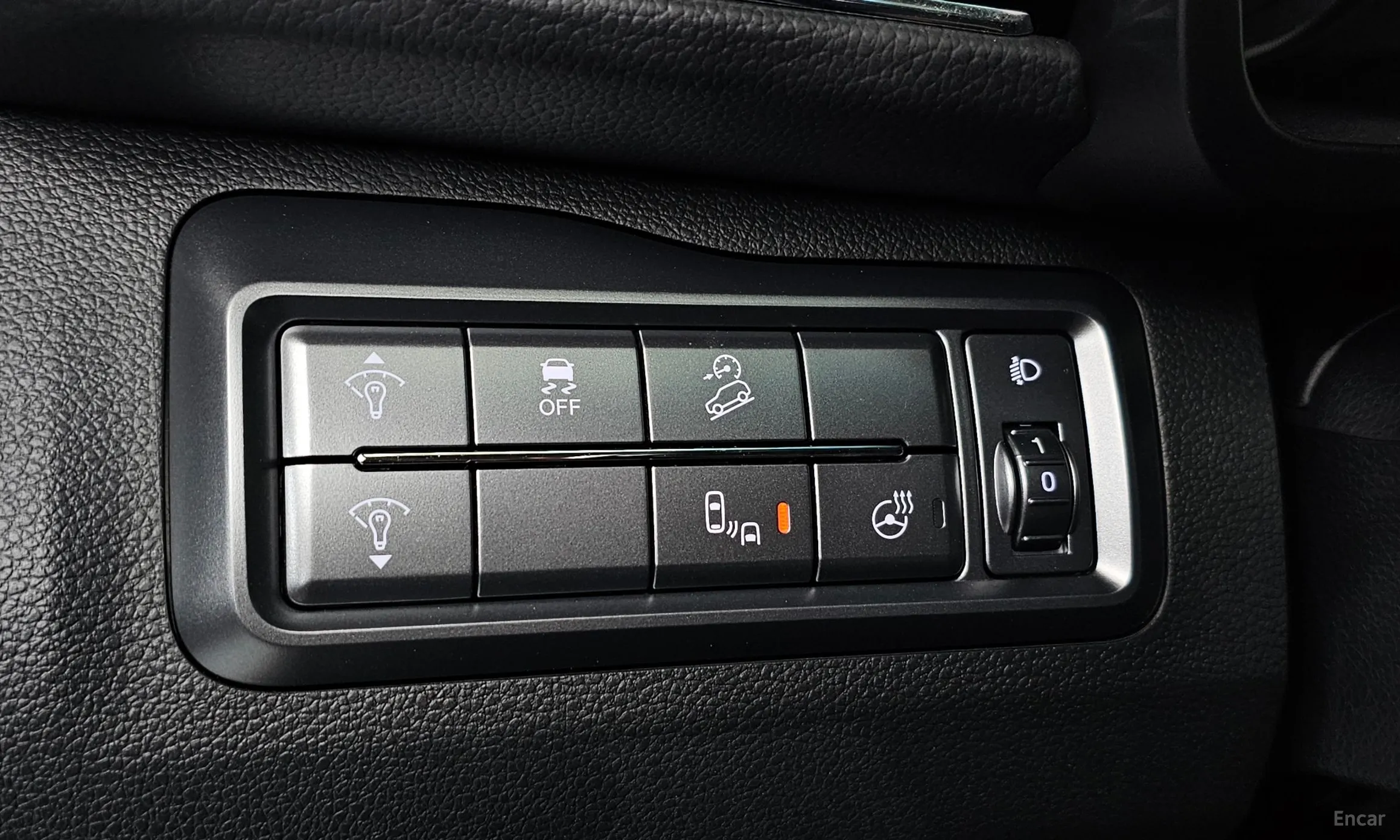KG Mobility (SsangYong) Berry New Tivoli превью 14