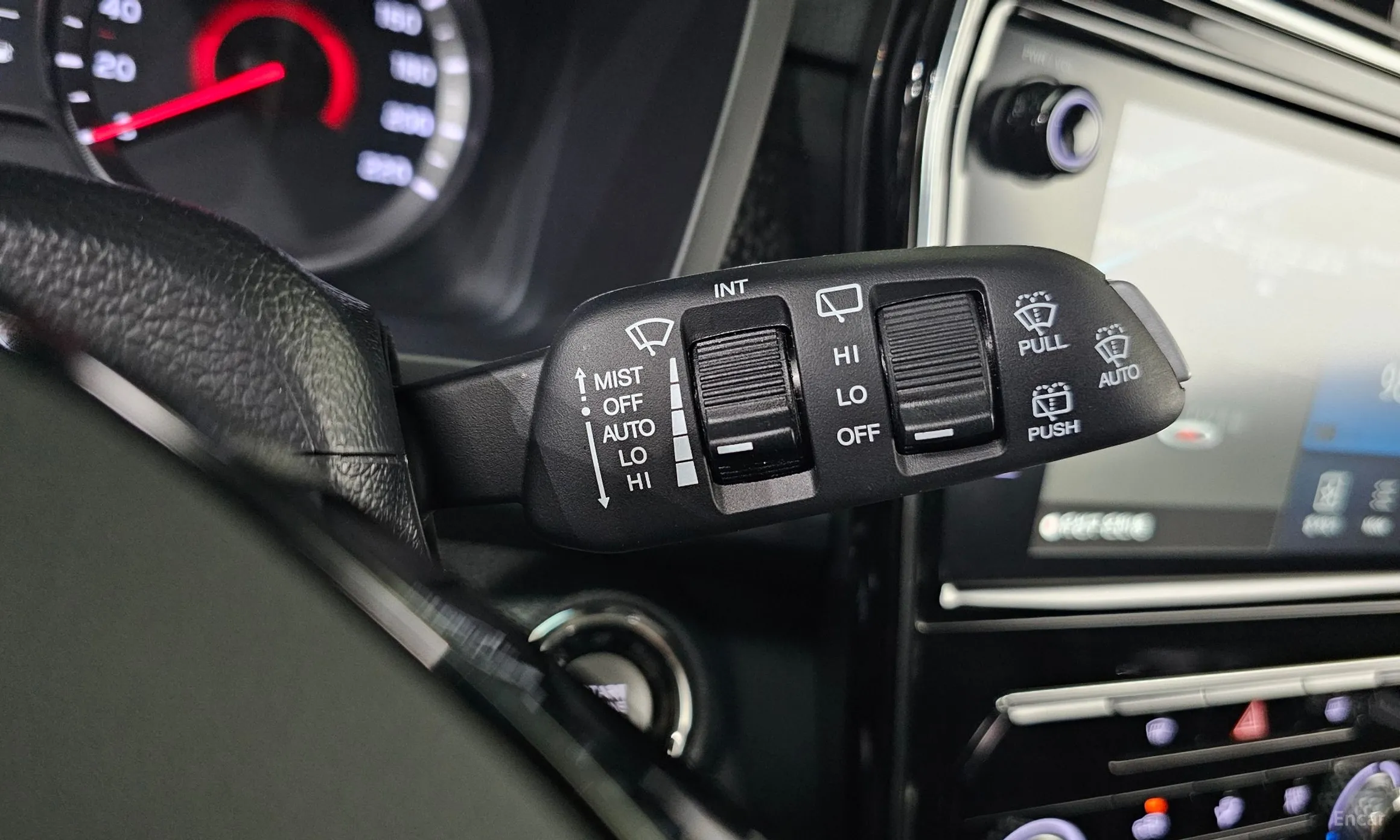 KG Mobility (SsangYong) Berry New Tivoli превью 16
