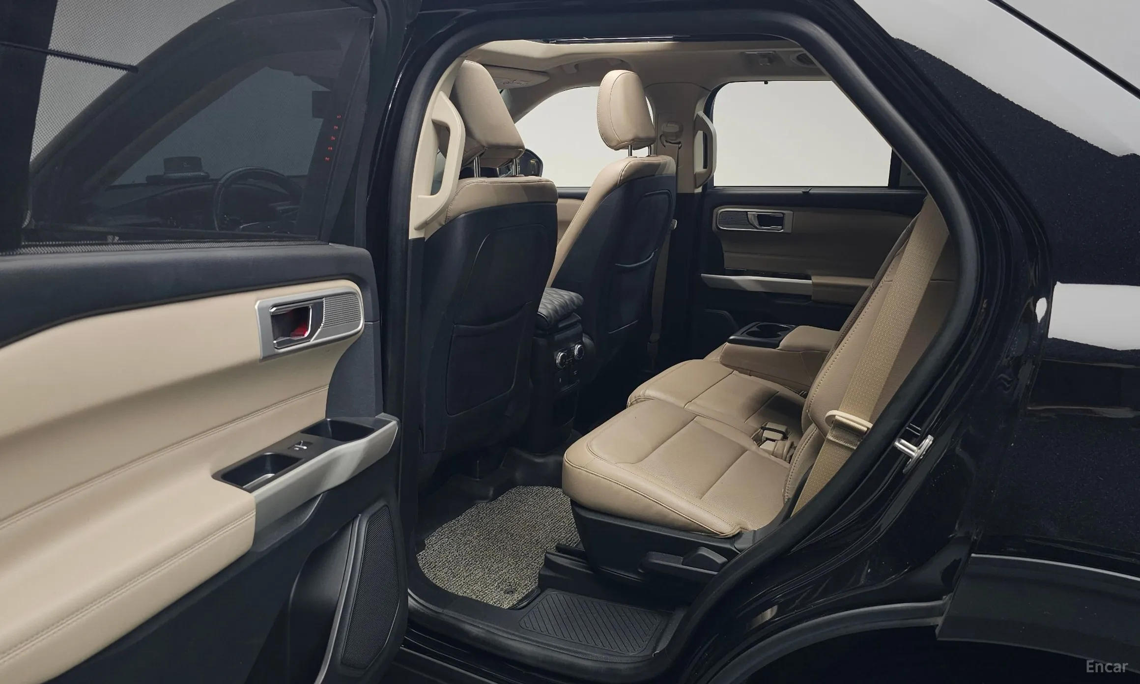 Ford Explorer 6th Generation превью 11