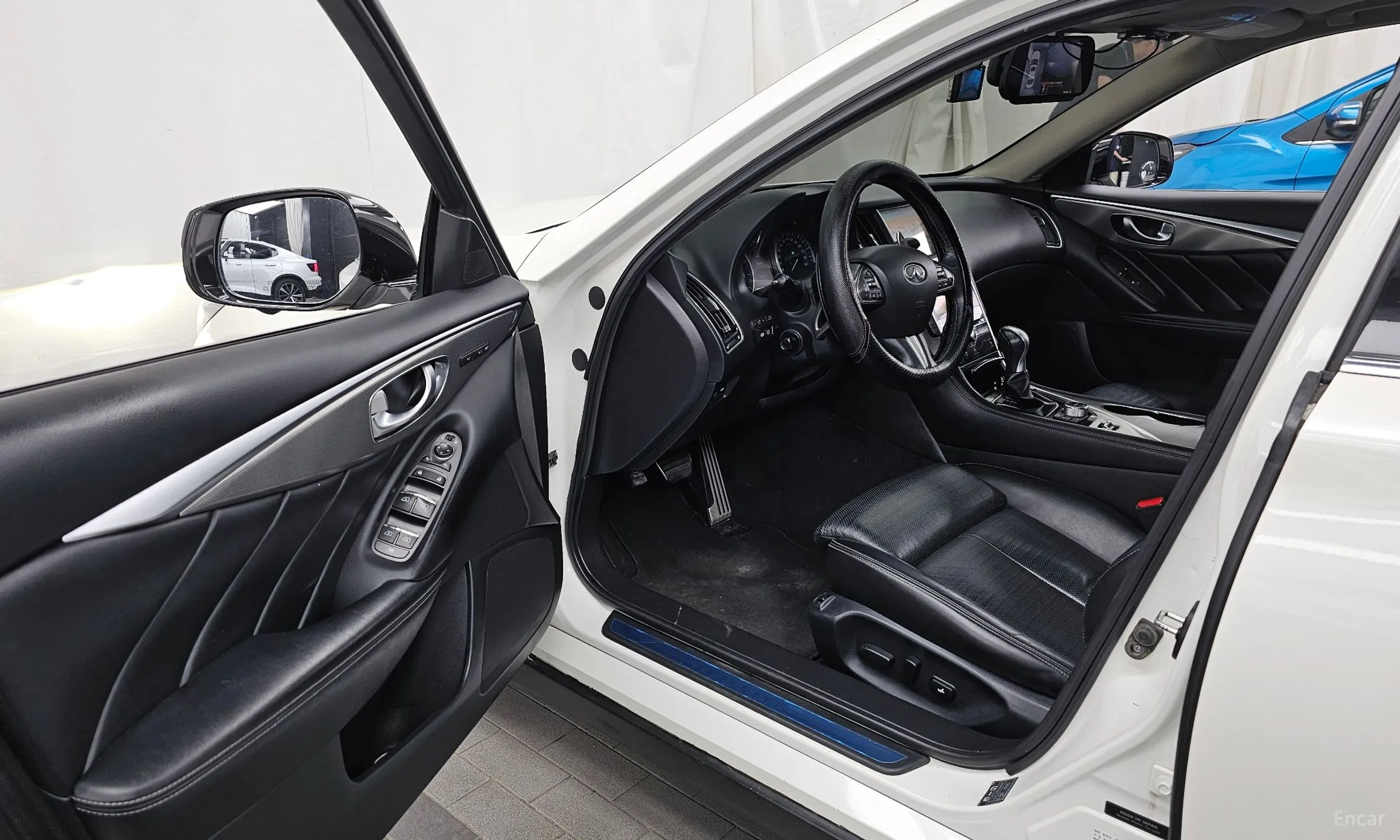 Infiniti Q50 превью 10