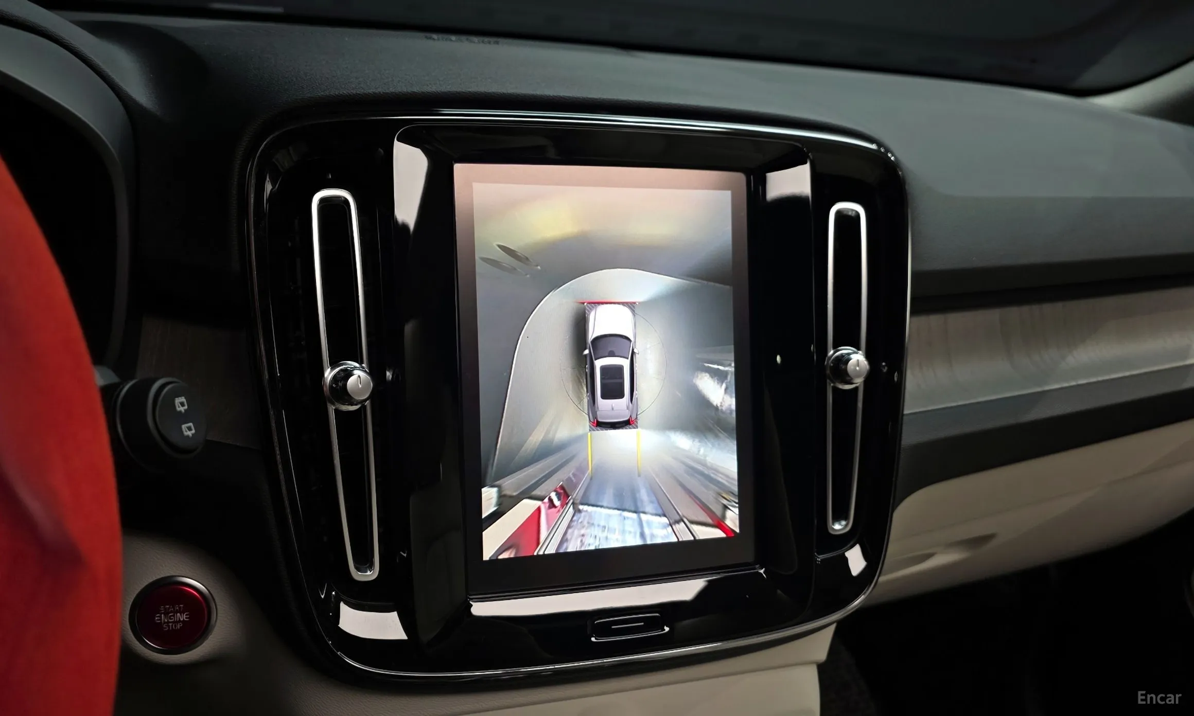 Volvo XC40 превью 14