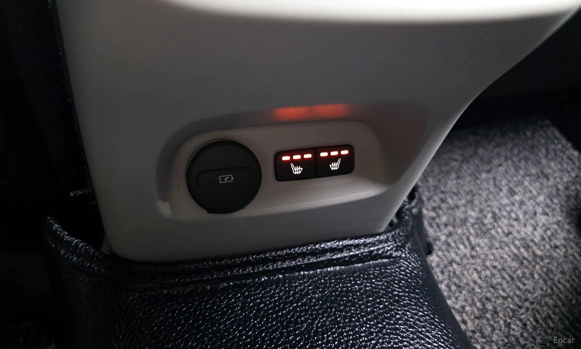 Volvo XC40 превью 19