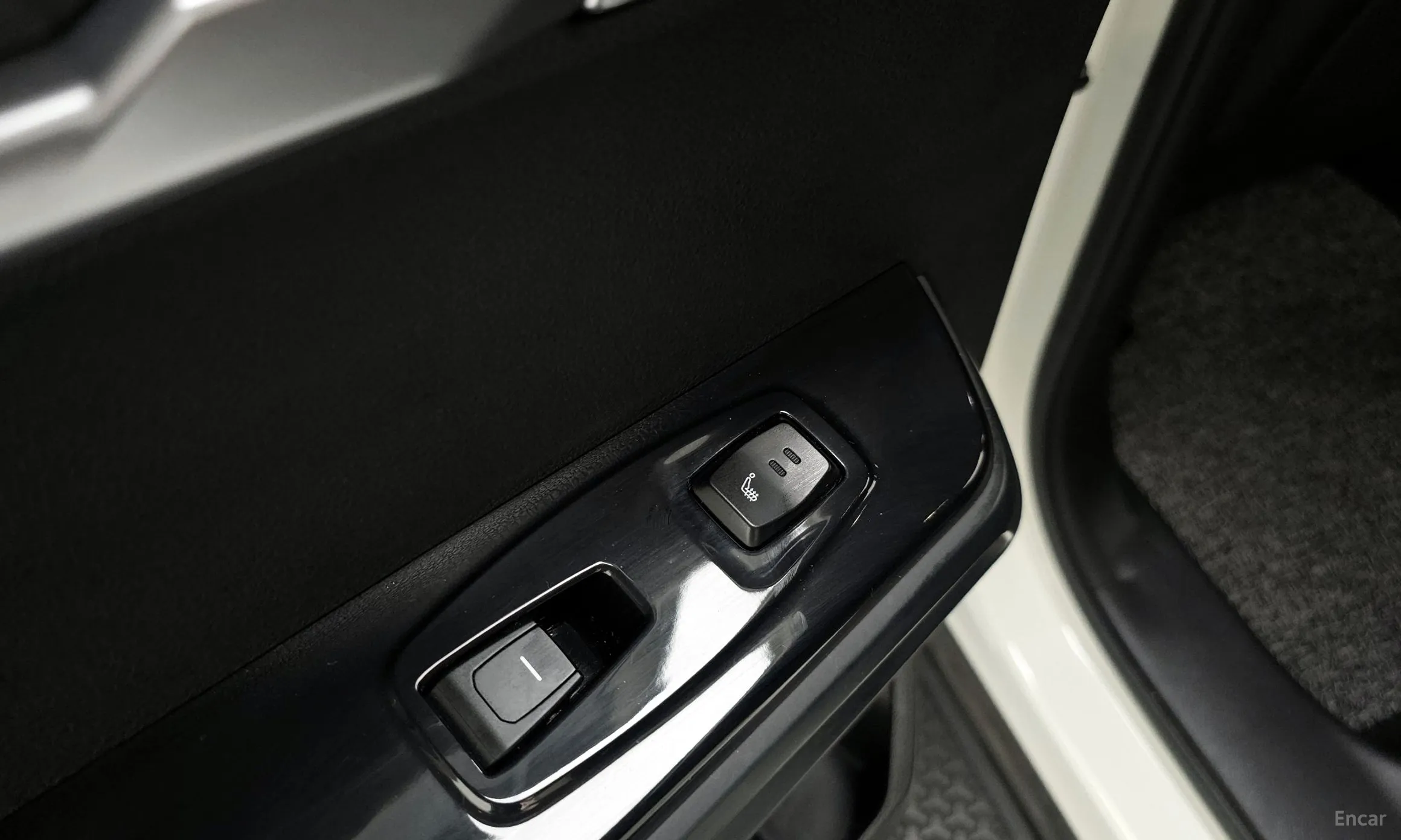 KG Mobility (SsangYong) Torres превью 18