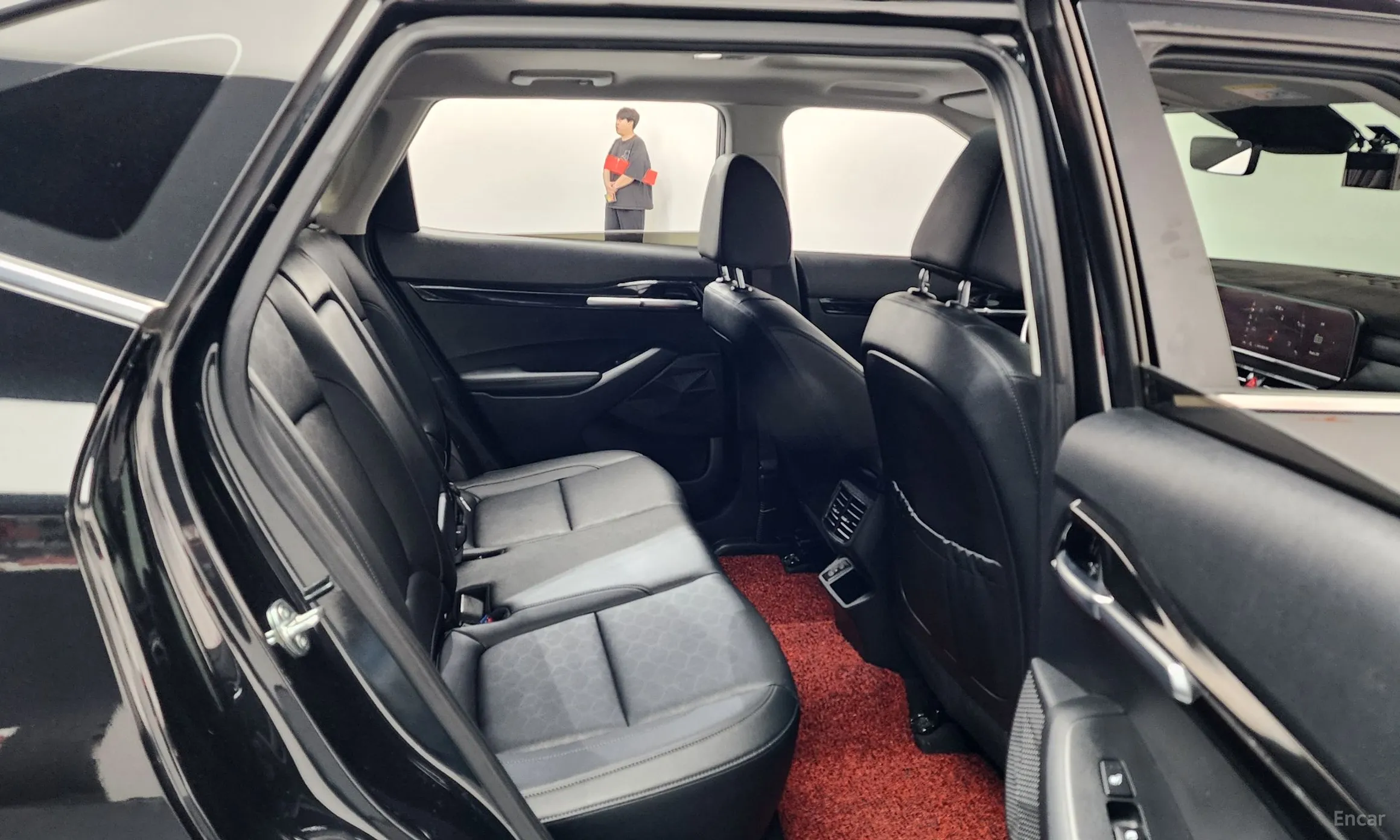 Kia Seltos превью 11