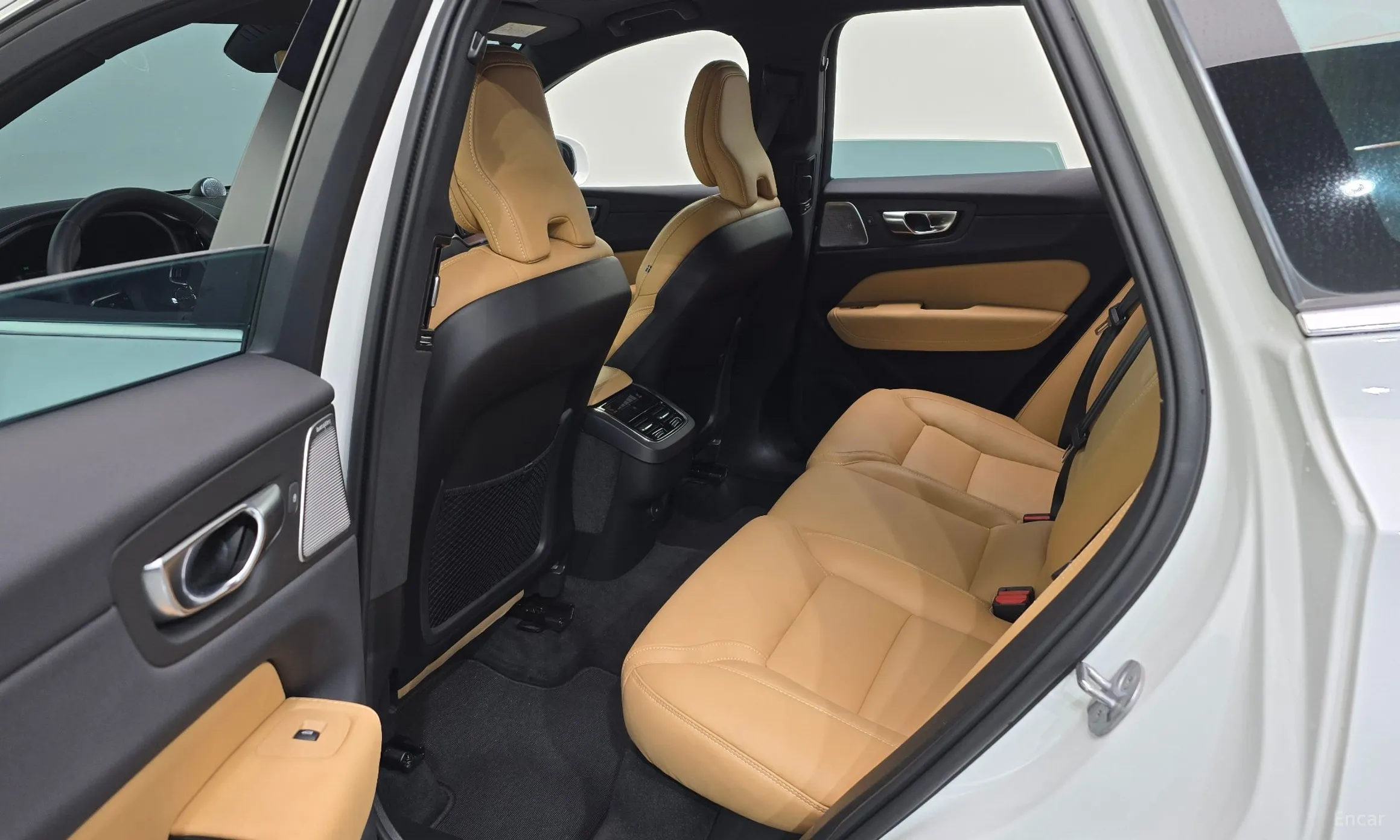 Volvo XC60 Gen 2 превью 11