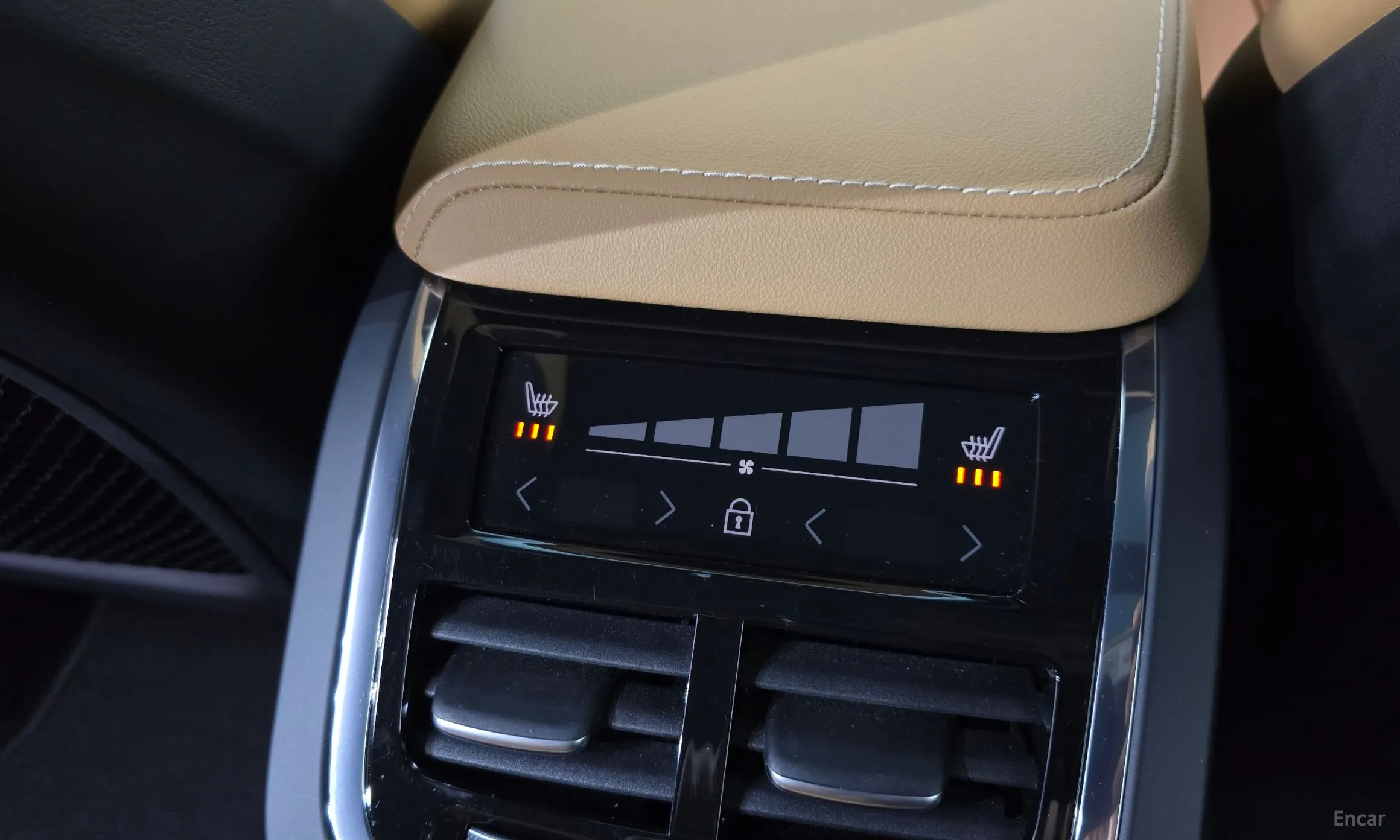 Volvo XC60 Gen 2 превью 20