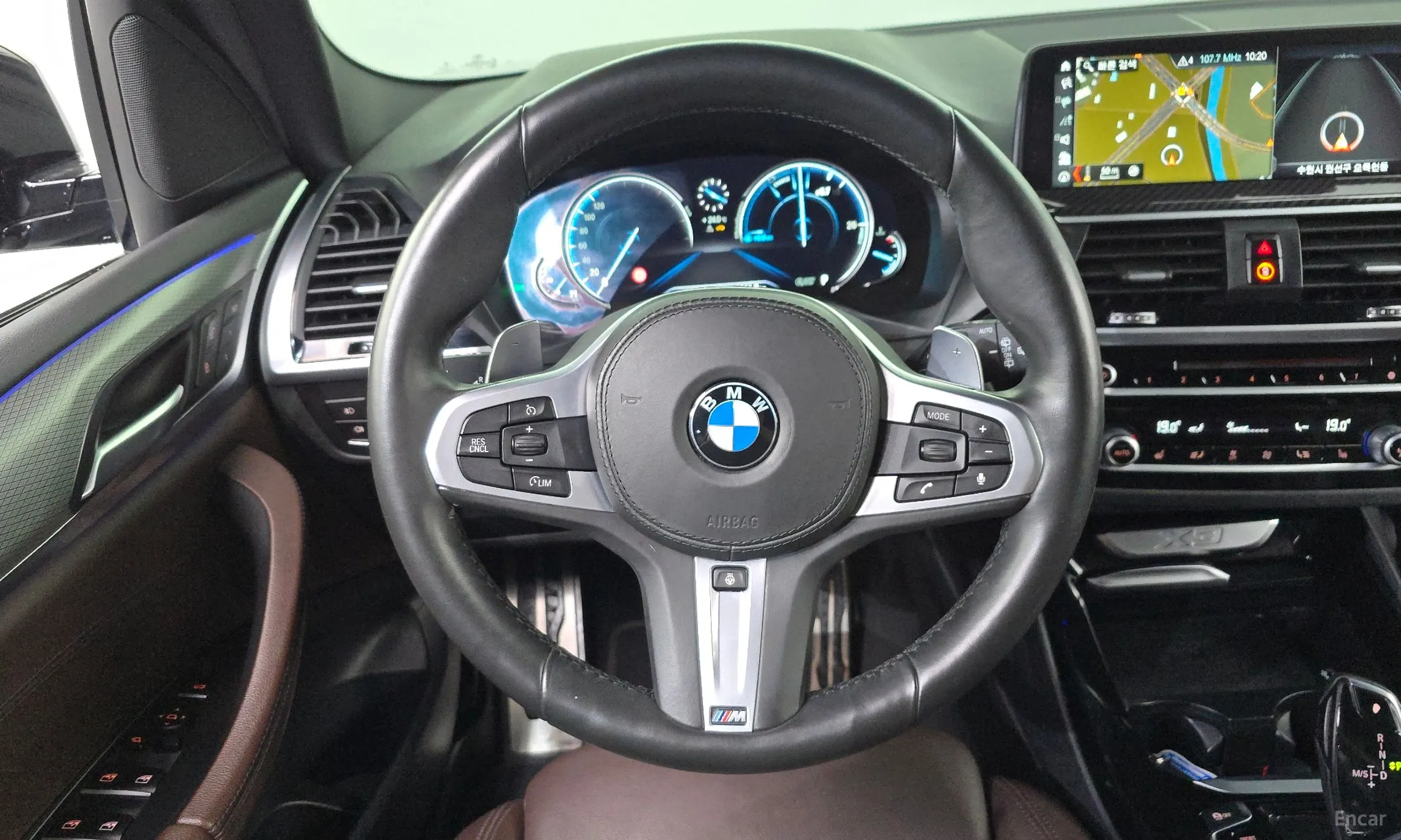 BMW X3 (G01) превью 13