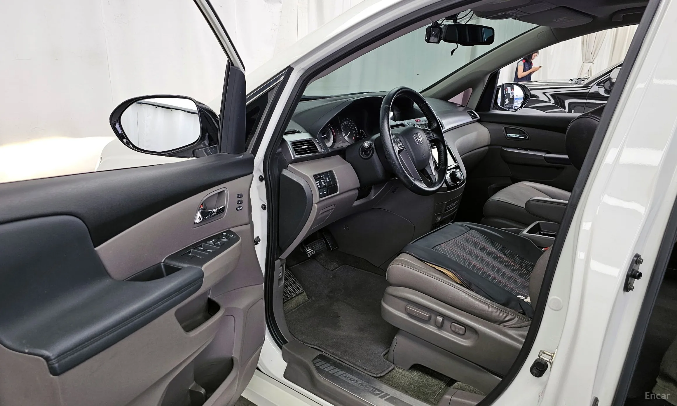 Honda Odyssey превью 10