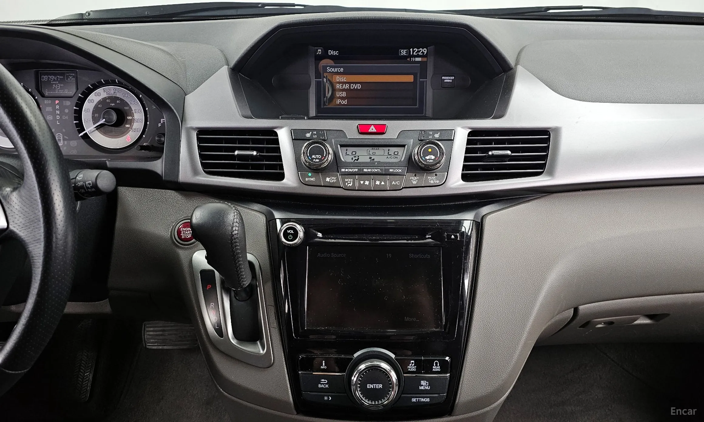 Honda Odyssey превью 16