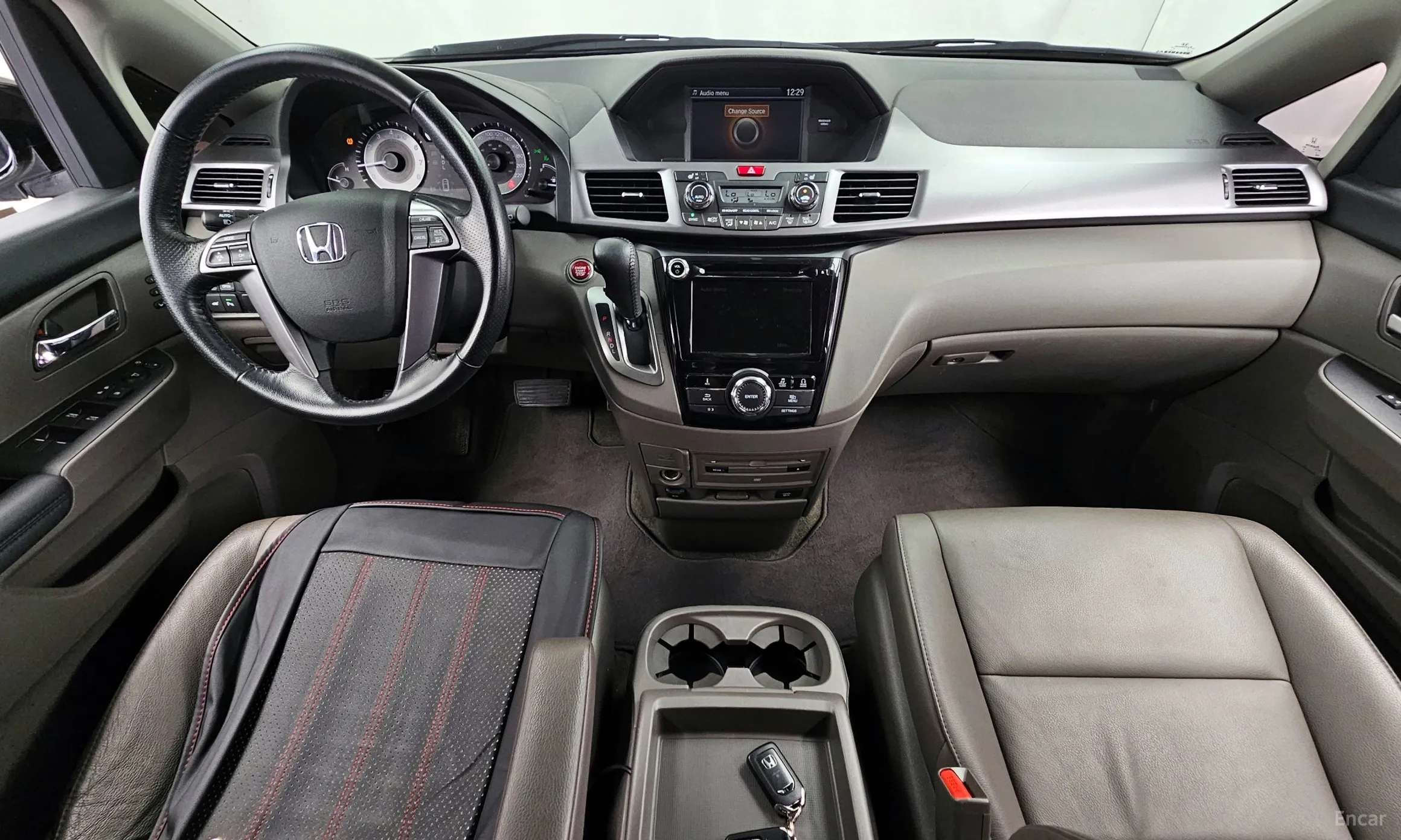 Honda Odyssey превью 7